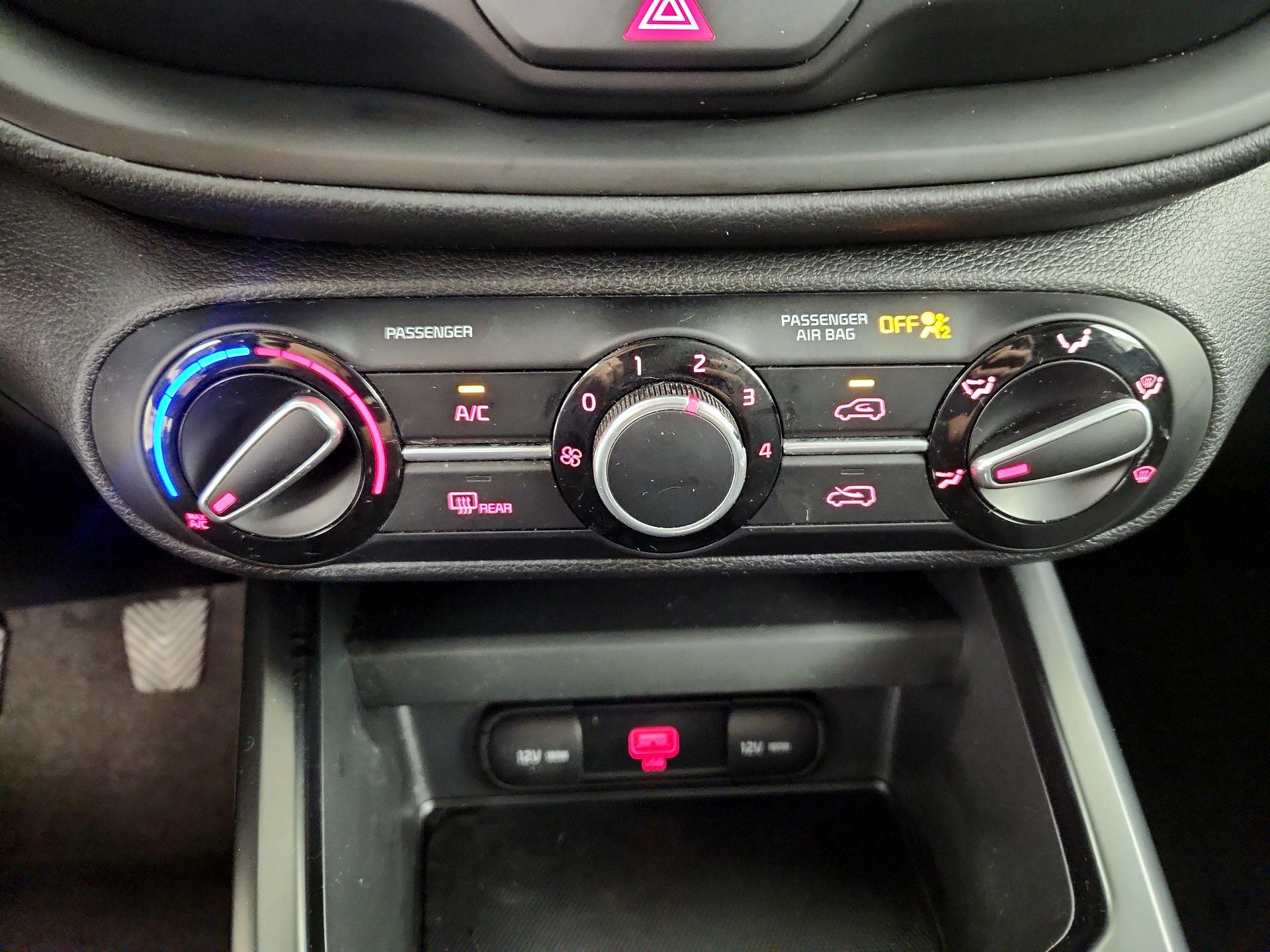 Thumbnail: 2020 Kia Soul - 16