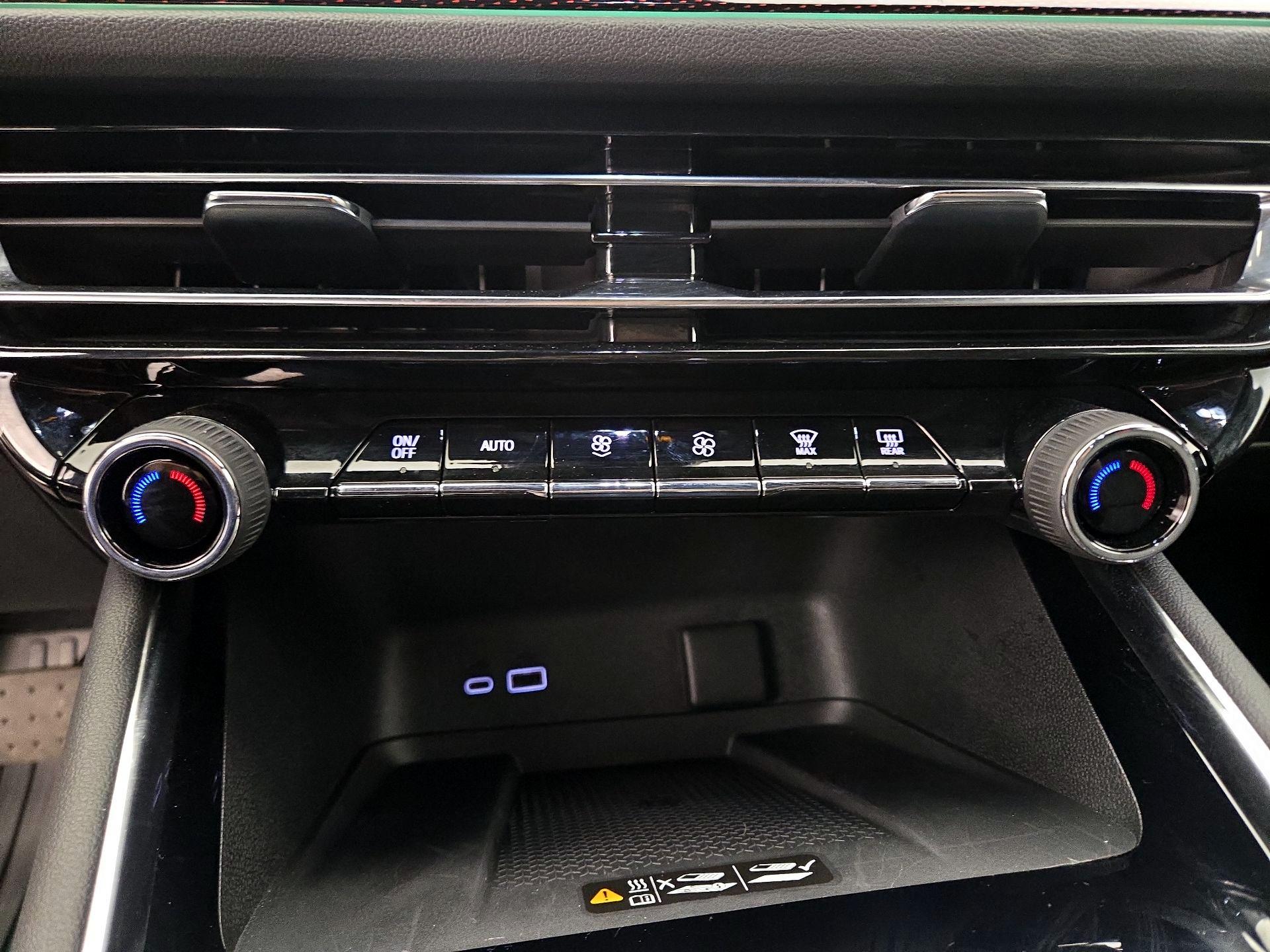 Thumbnail: 2025 Chevrolet Traverse - 17