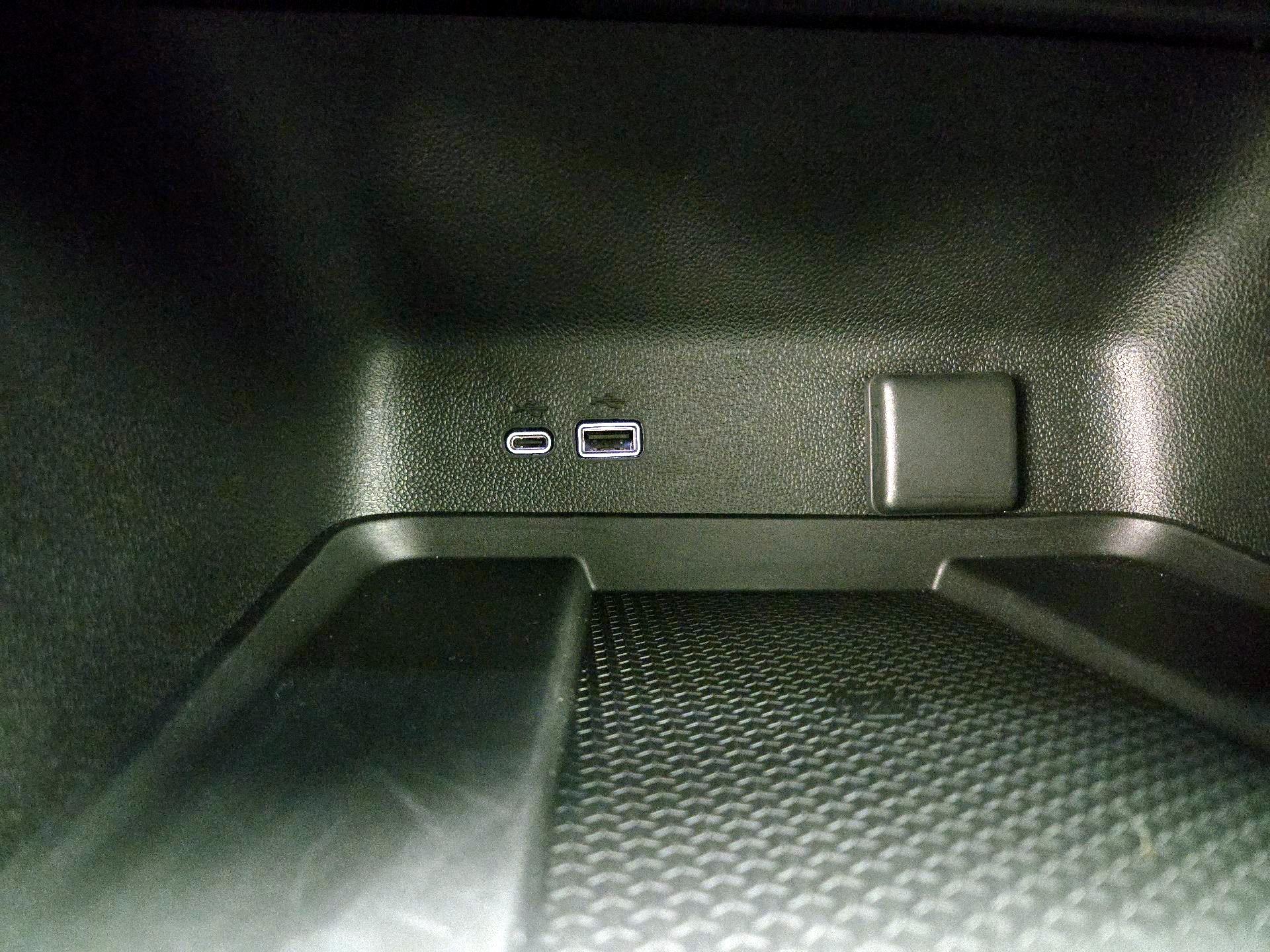 Thumbnail: 2025 Chevrolet Traverse - 19