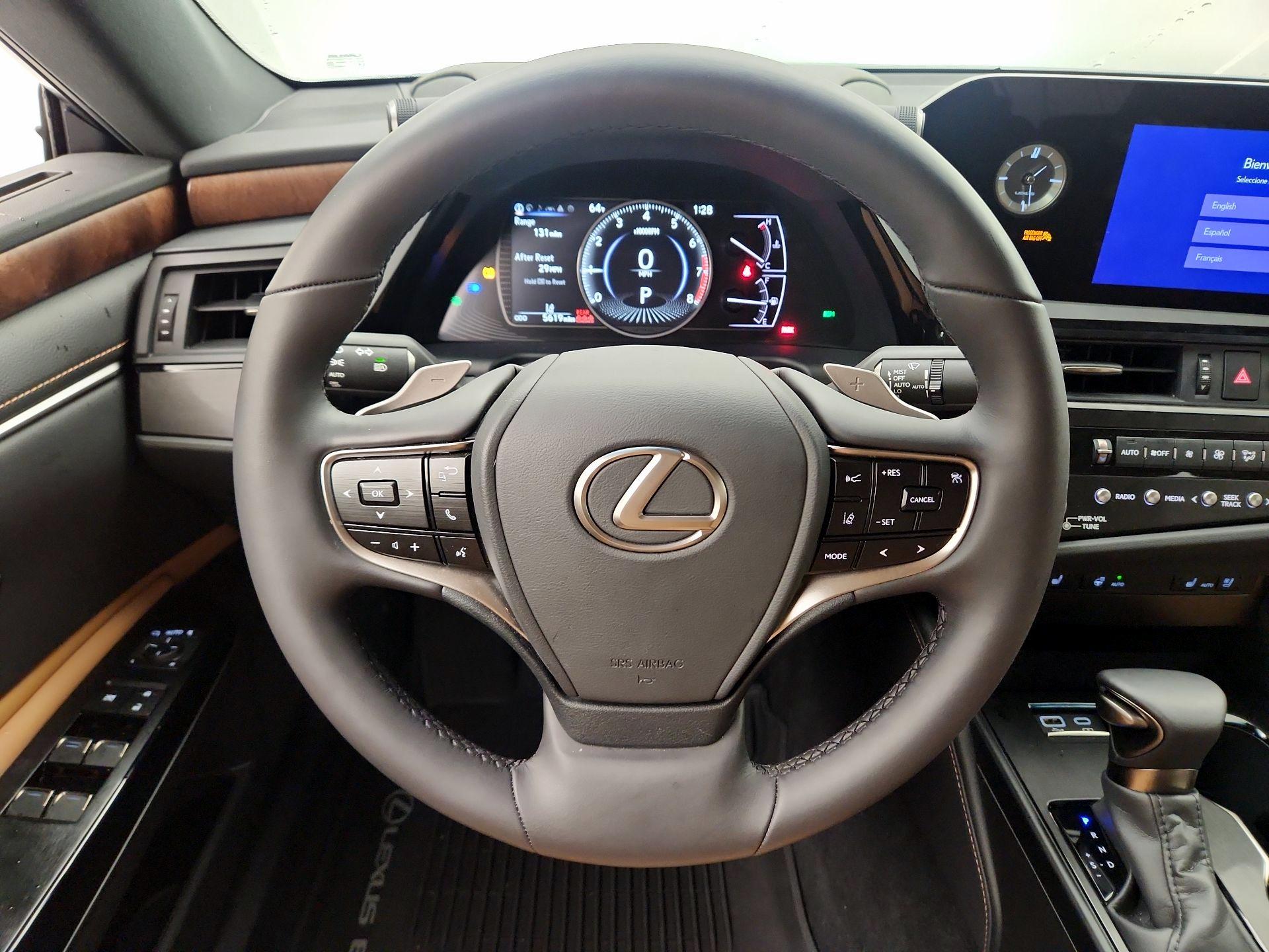 Thumbnail: 2025 Lexus ES - 10