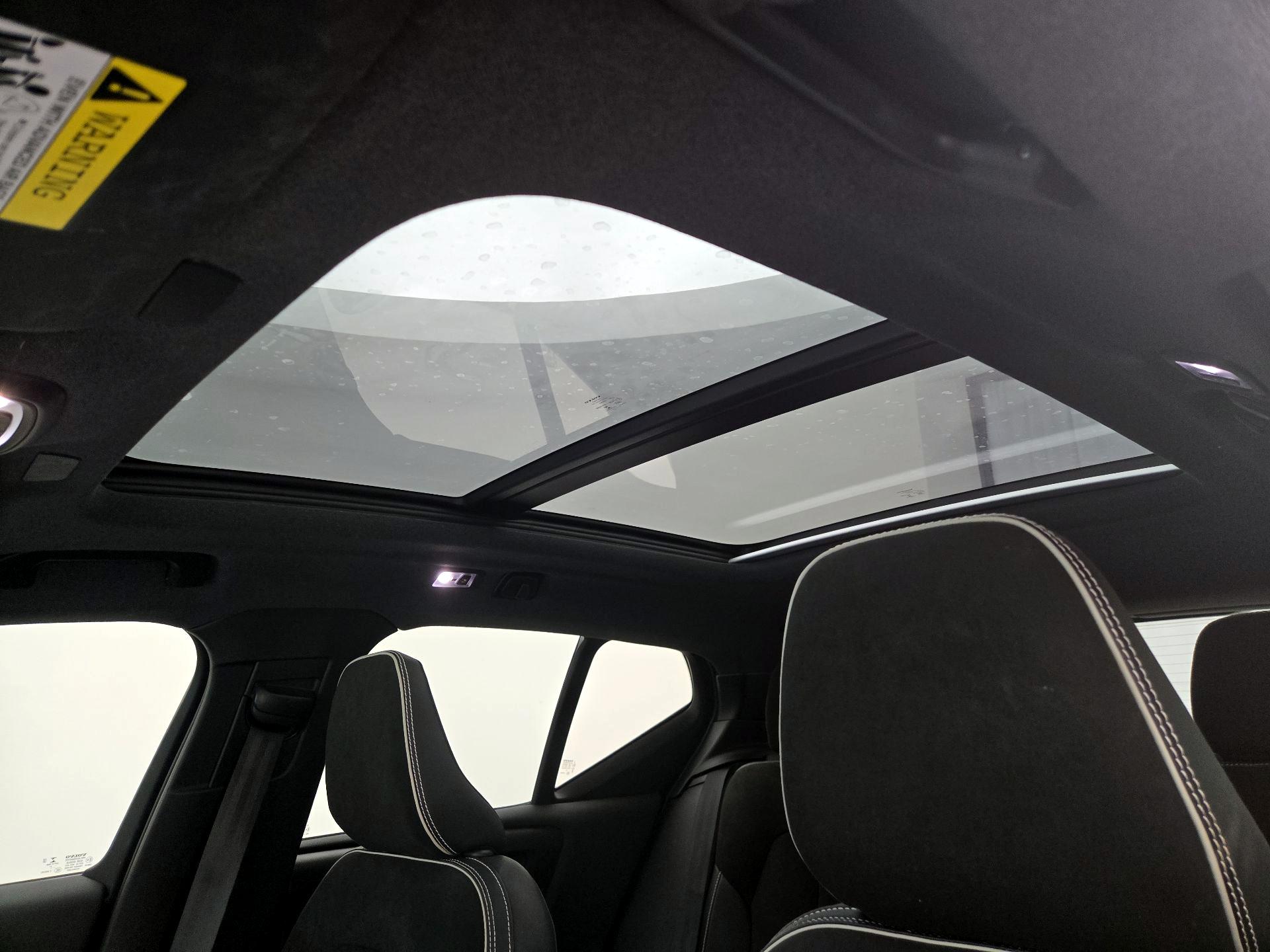 Thumbnail: 2022 Volvo XC40 - 20