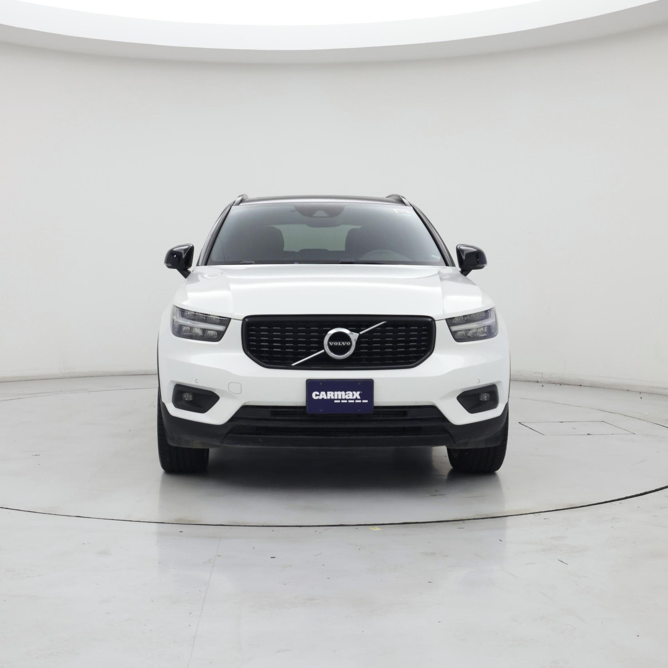 Thumbnail: 2022 Volvo XC40 - 5