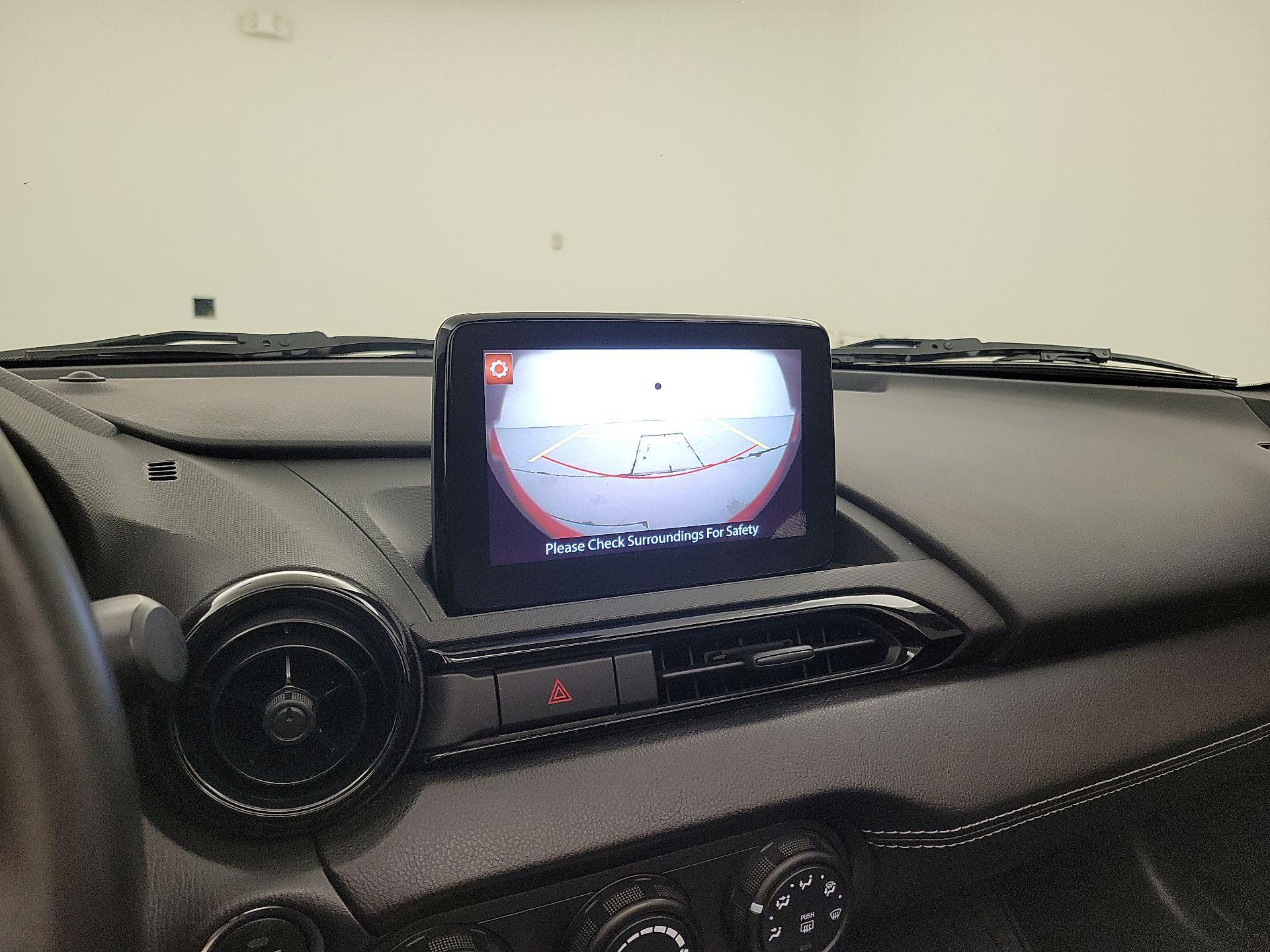 Thumbnail: 2020 Mazda MX-5 Miata - 14