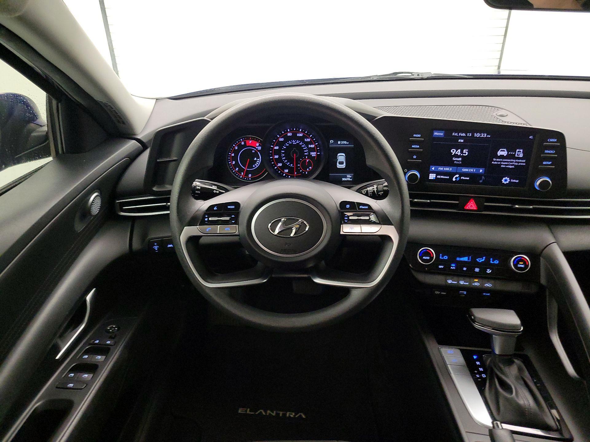 Thumbnail: 2023 Hyundai Elantra - 10