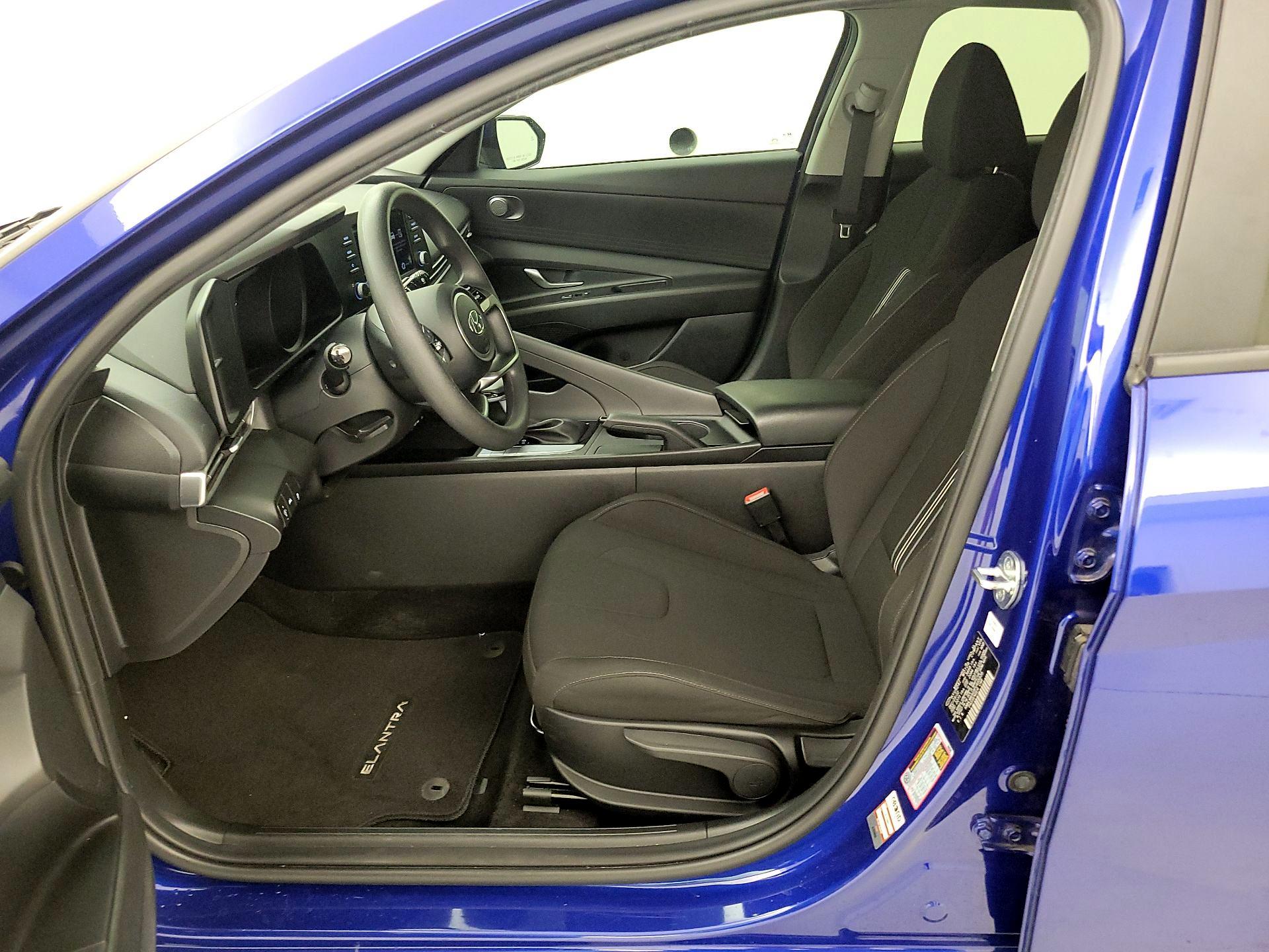 Thumbnail: 2023 Hyundai Elantra - 11