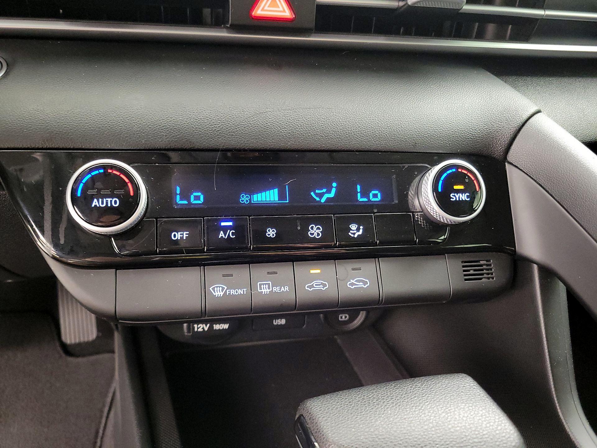 Thumbnail: 2023 Hyundai Elantra - 15