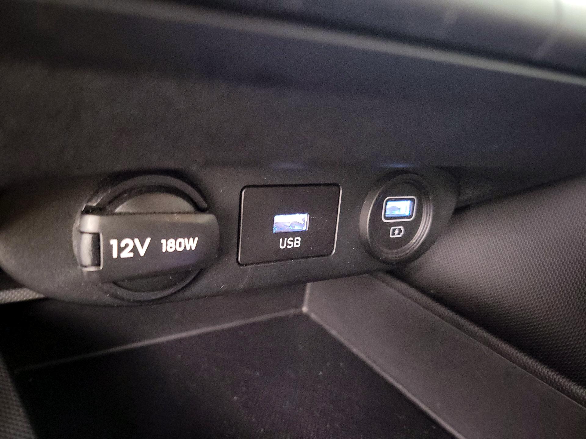 Thumbnail: 2023 Hyundai Elantra - 18