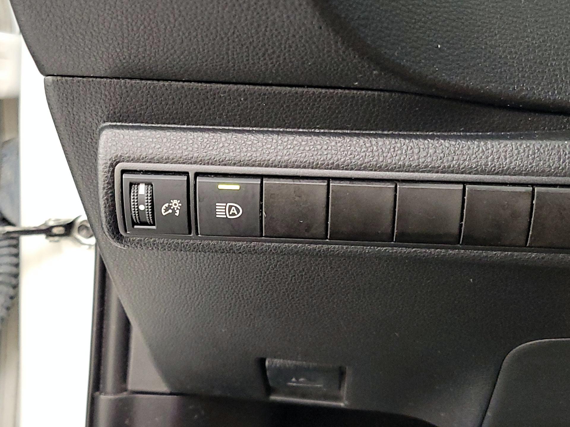 Thumbnail: 2020 Toyota Corolla - 13