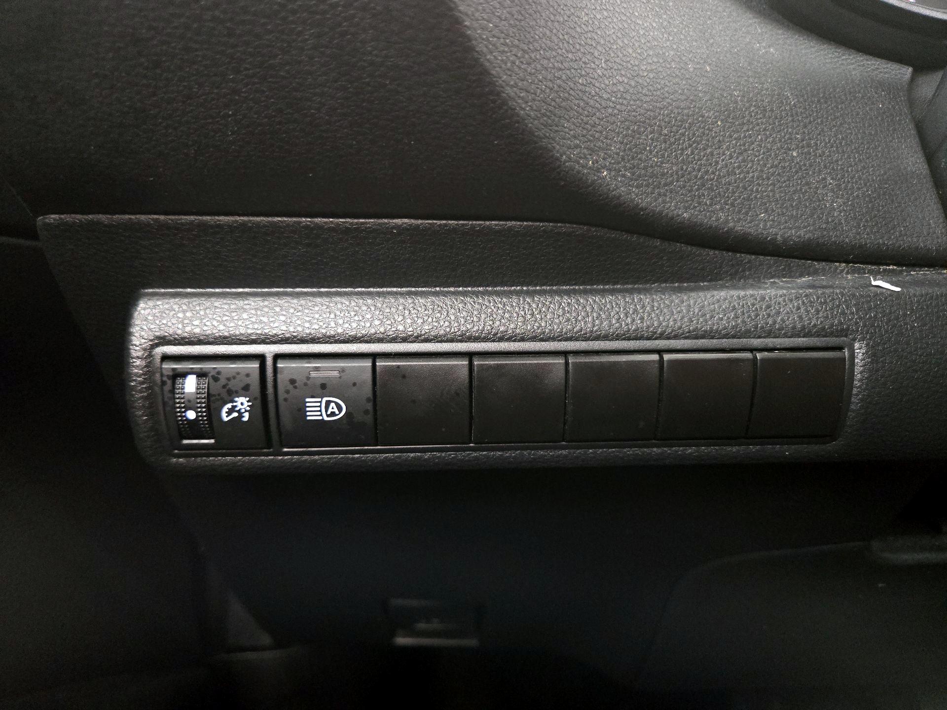 Thumbnail: 2024 Toyota Corolla - 13