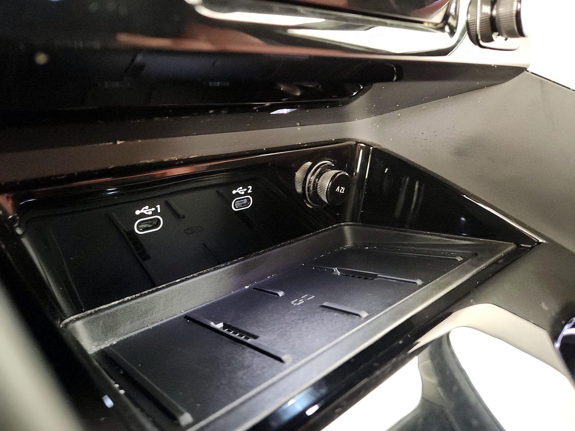 Thumbnail: 2025 Audi SQ5 - 18