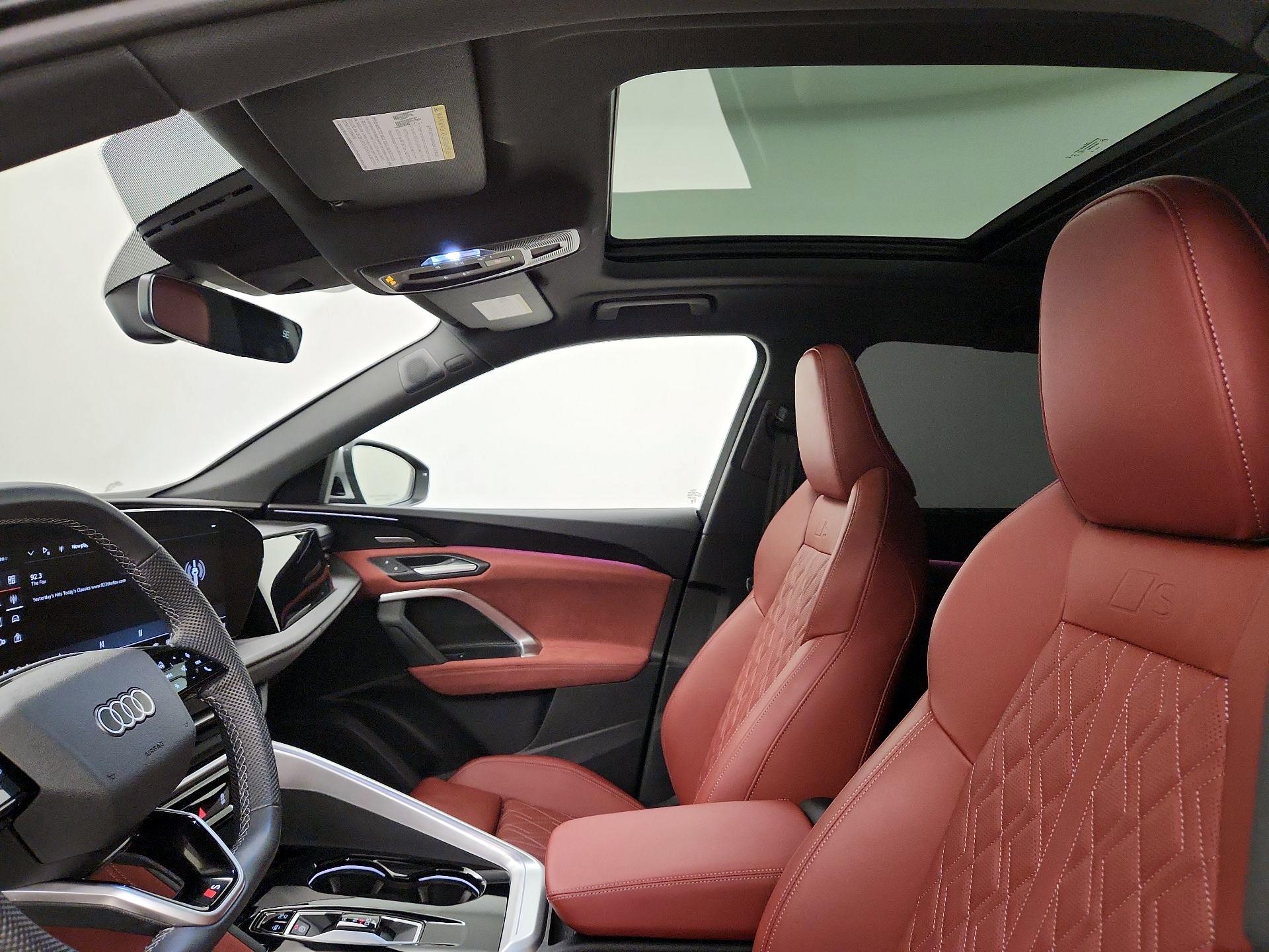 Thumbnail: 2025 Audi SQ5 - 19