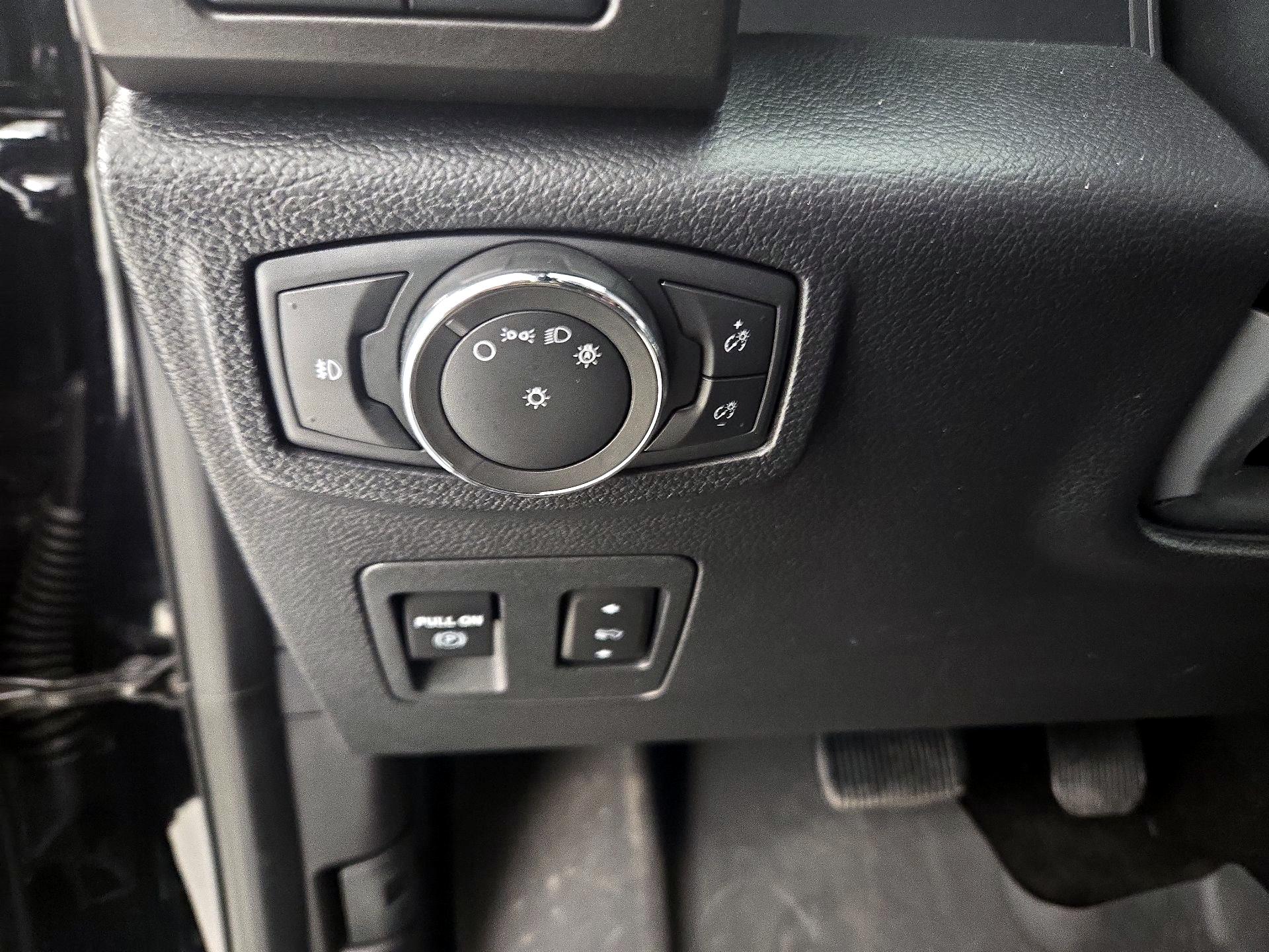 Thumbnail: 2020 Ford Expedition - 13