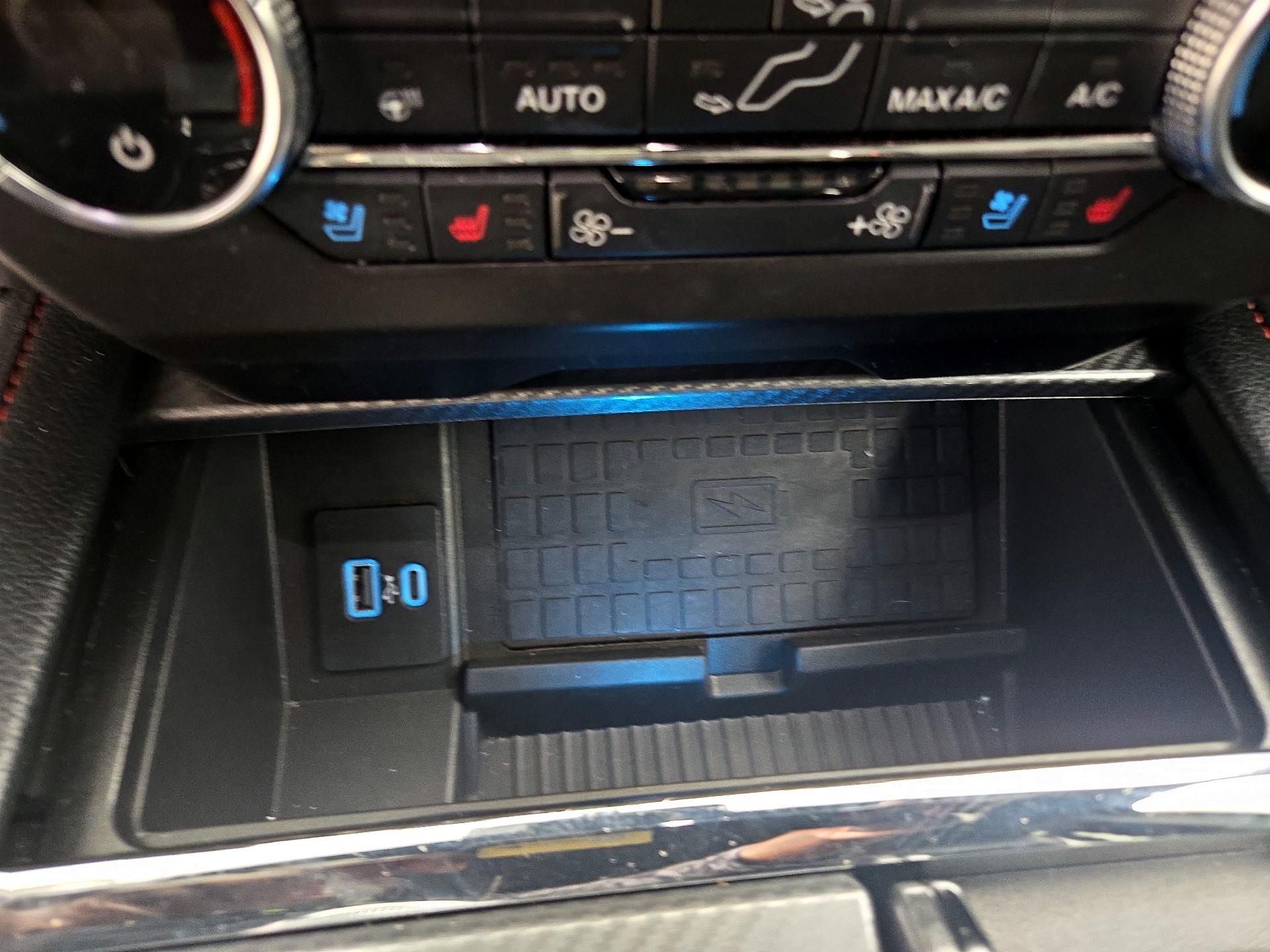 Thumbnail: 2020 Ford Expedition - 19