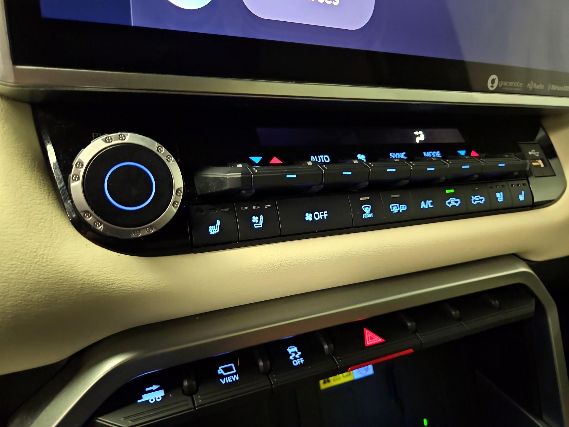 Thumbnail: 2022 Toyota Tundra - 16