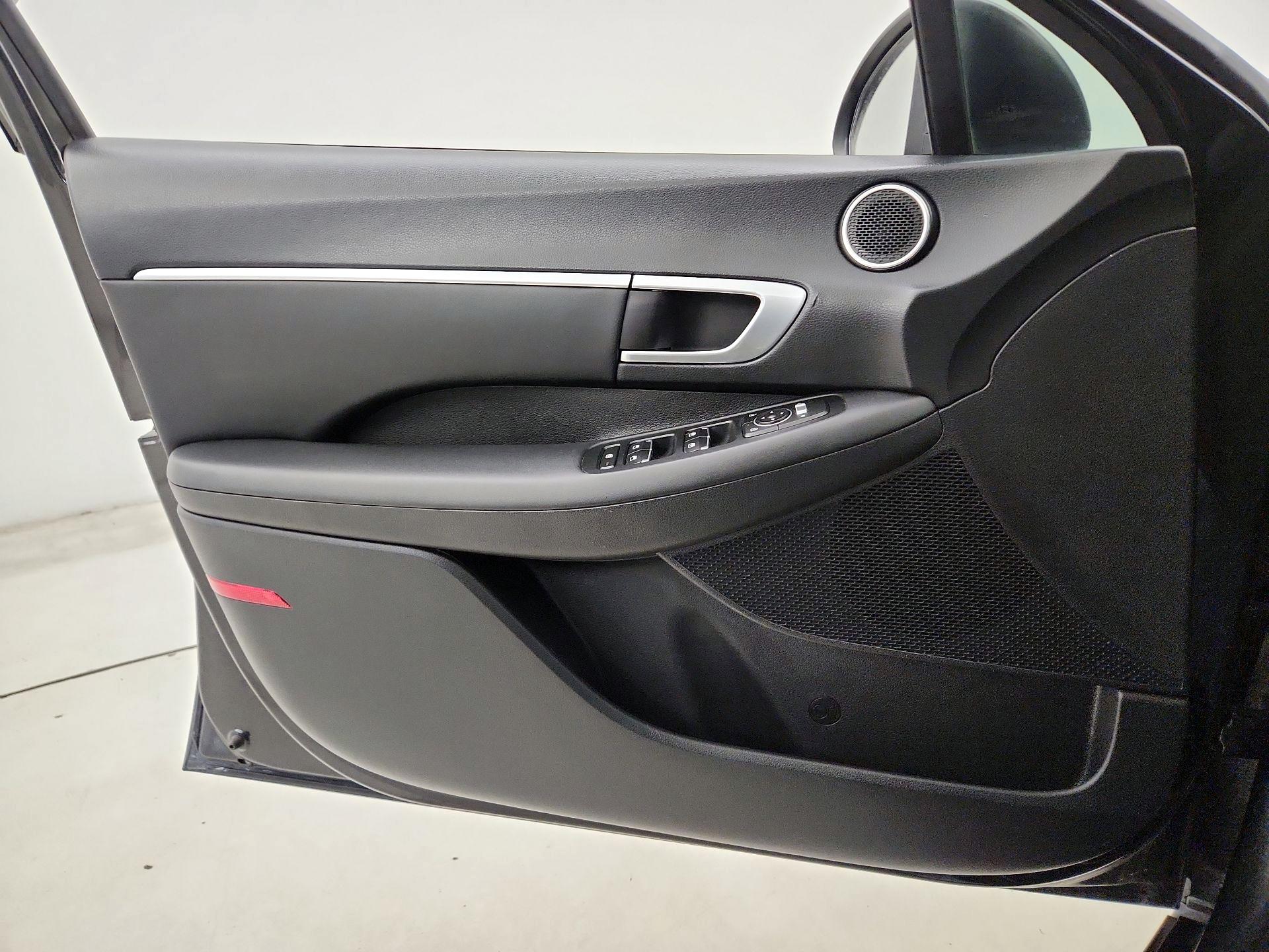 Thumbnail: 2020 Hyundai Sonata - 12