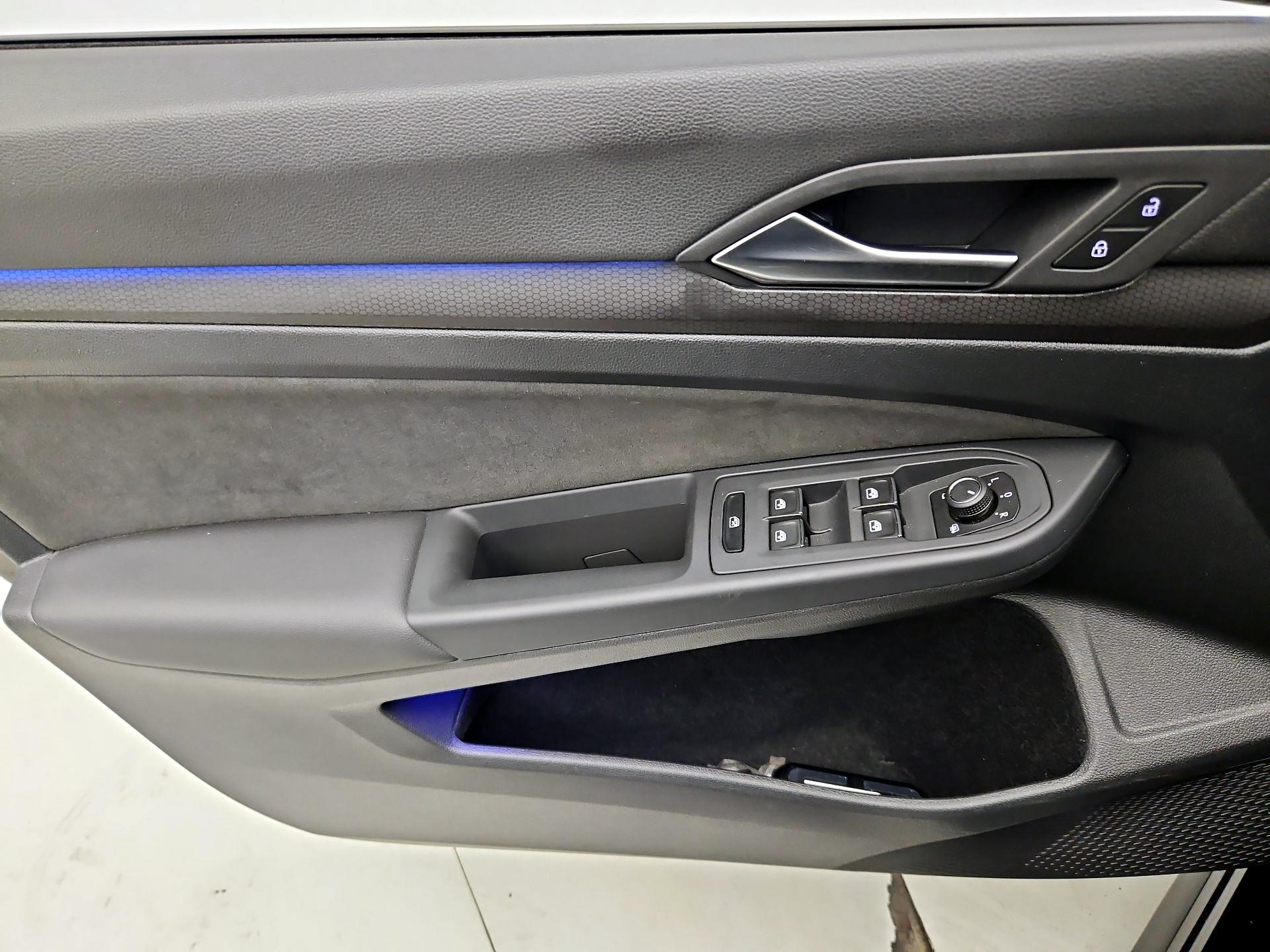 Thumbnail: 2024 Volkswagen Golf - 12