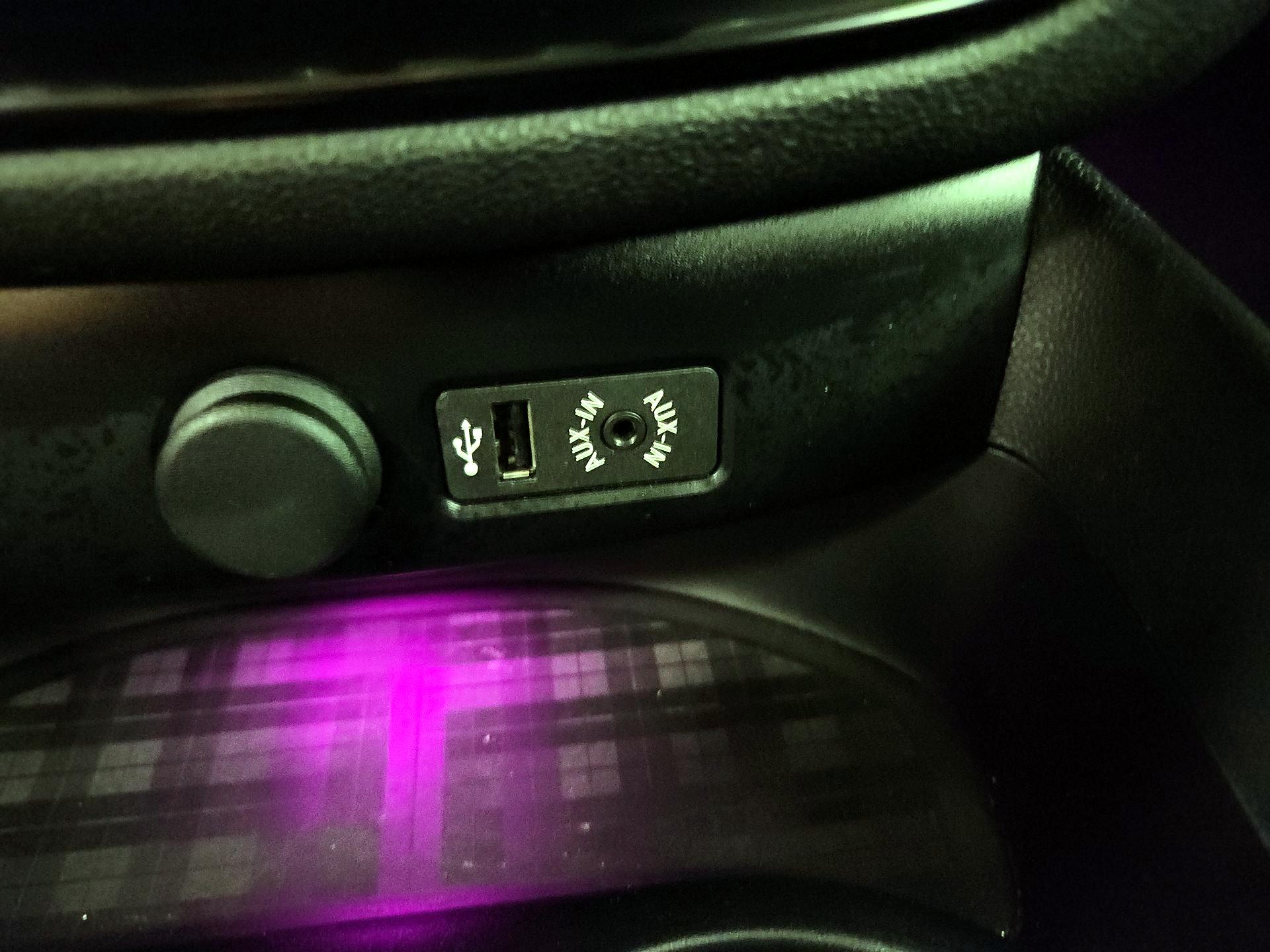 Thumbnail: 2017 MINI Cooper Clubman - 18