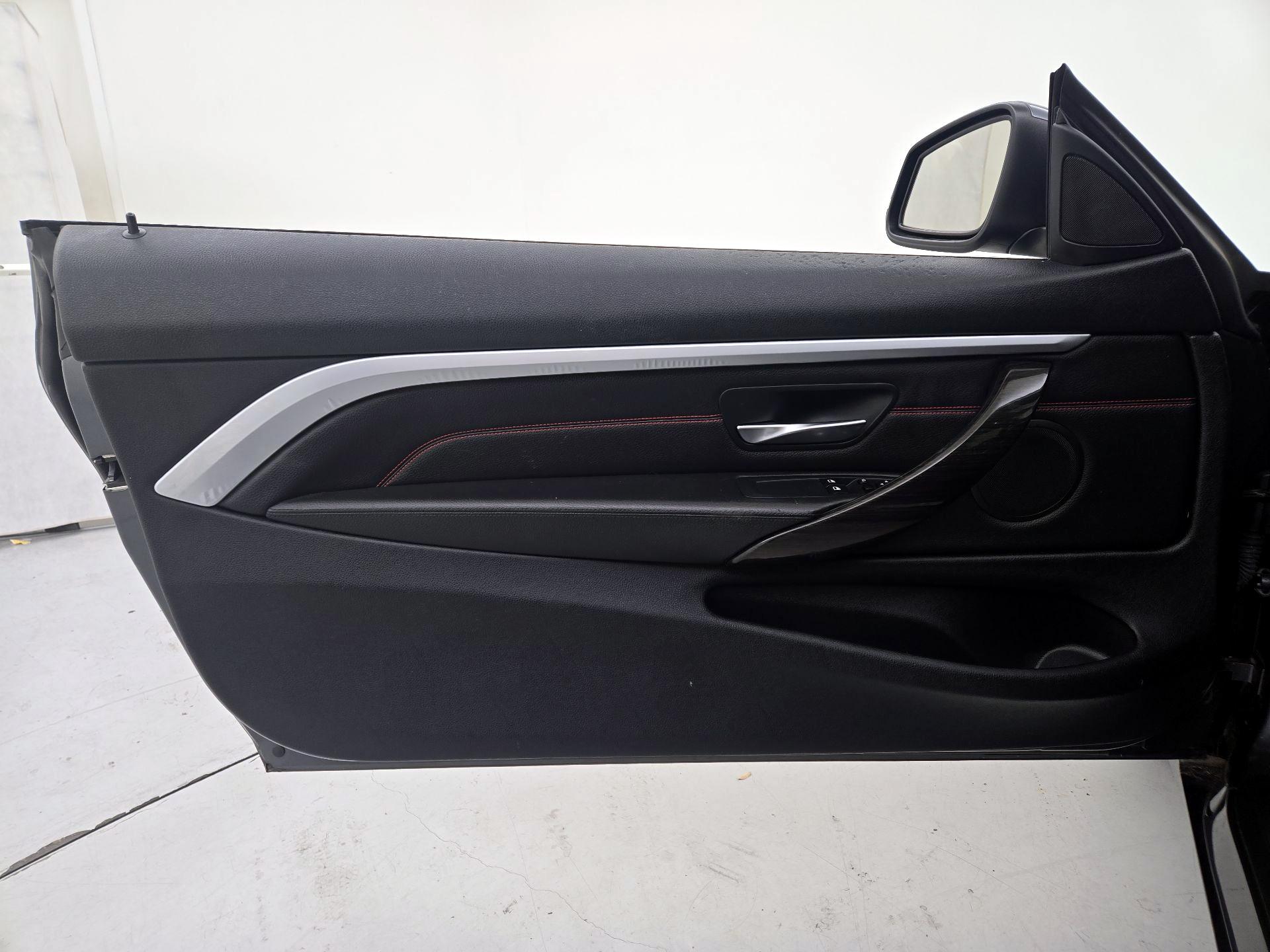 Thumbnail: 2016 BMW 4 Series - 12