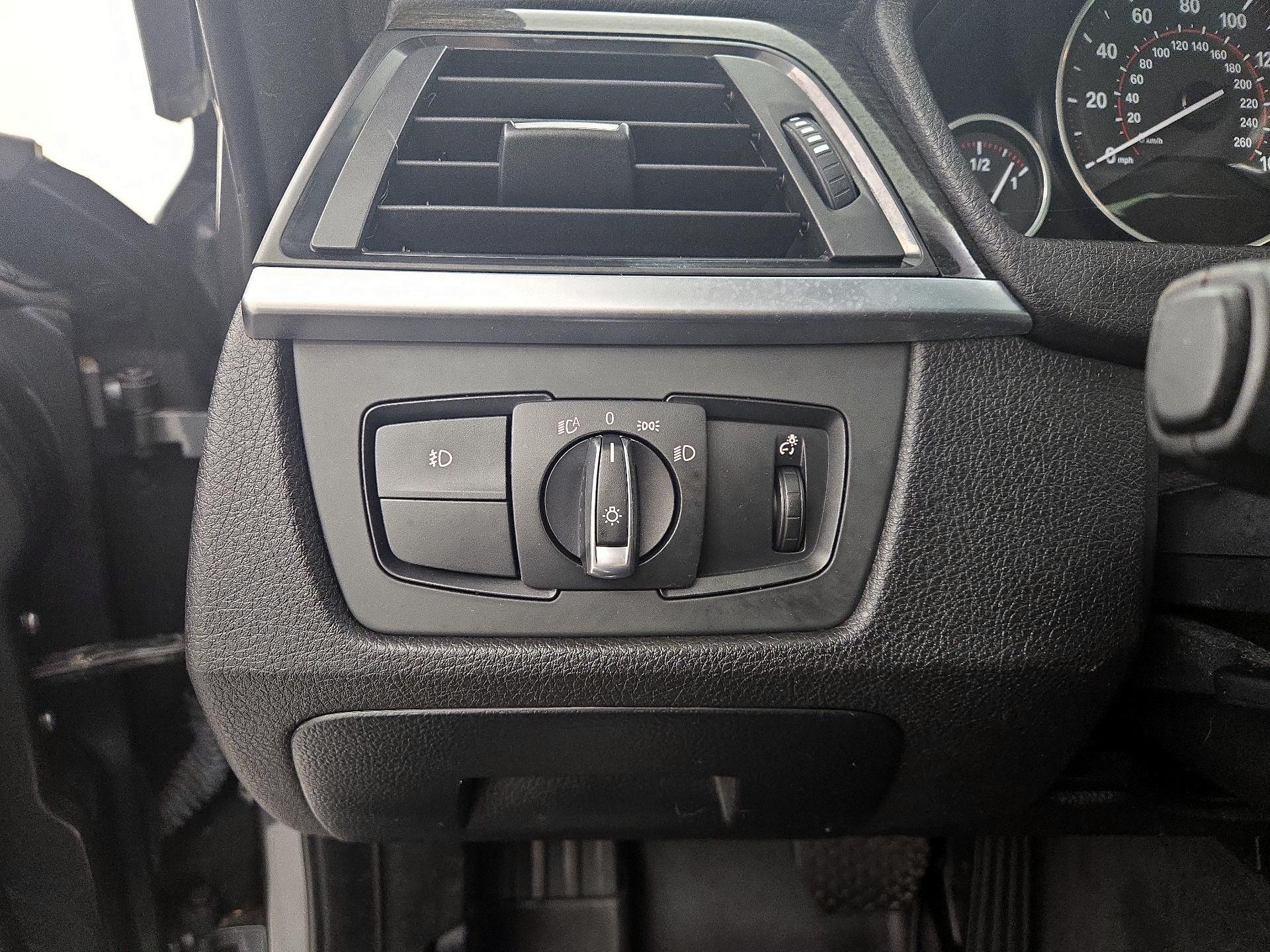 Thumbnail: 2016 BMW 4 Series - 13