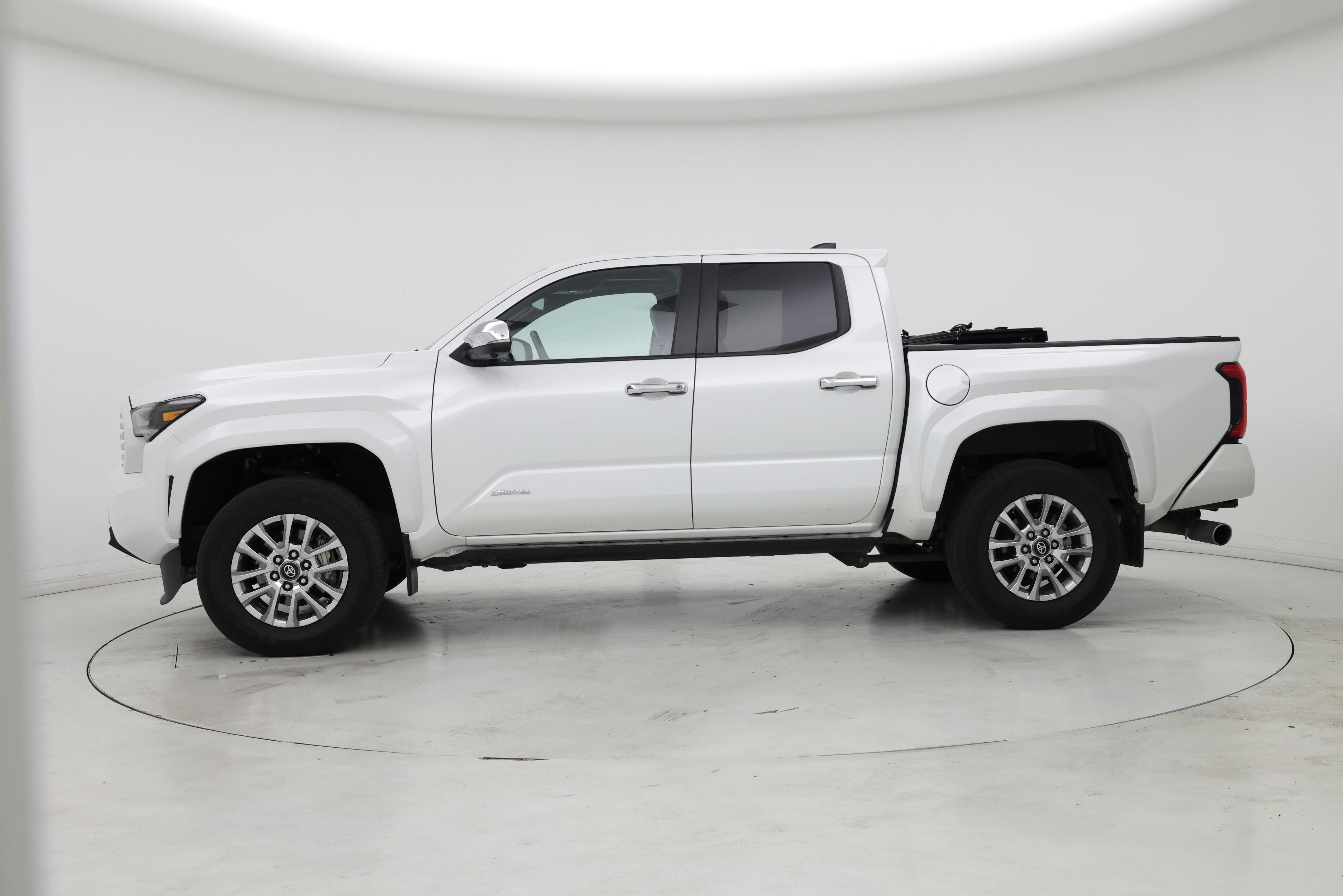 Thumbnail: 2024 Toyota Tacoma - 3