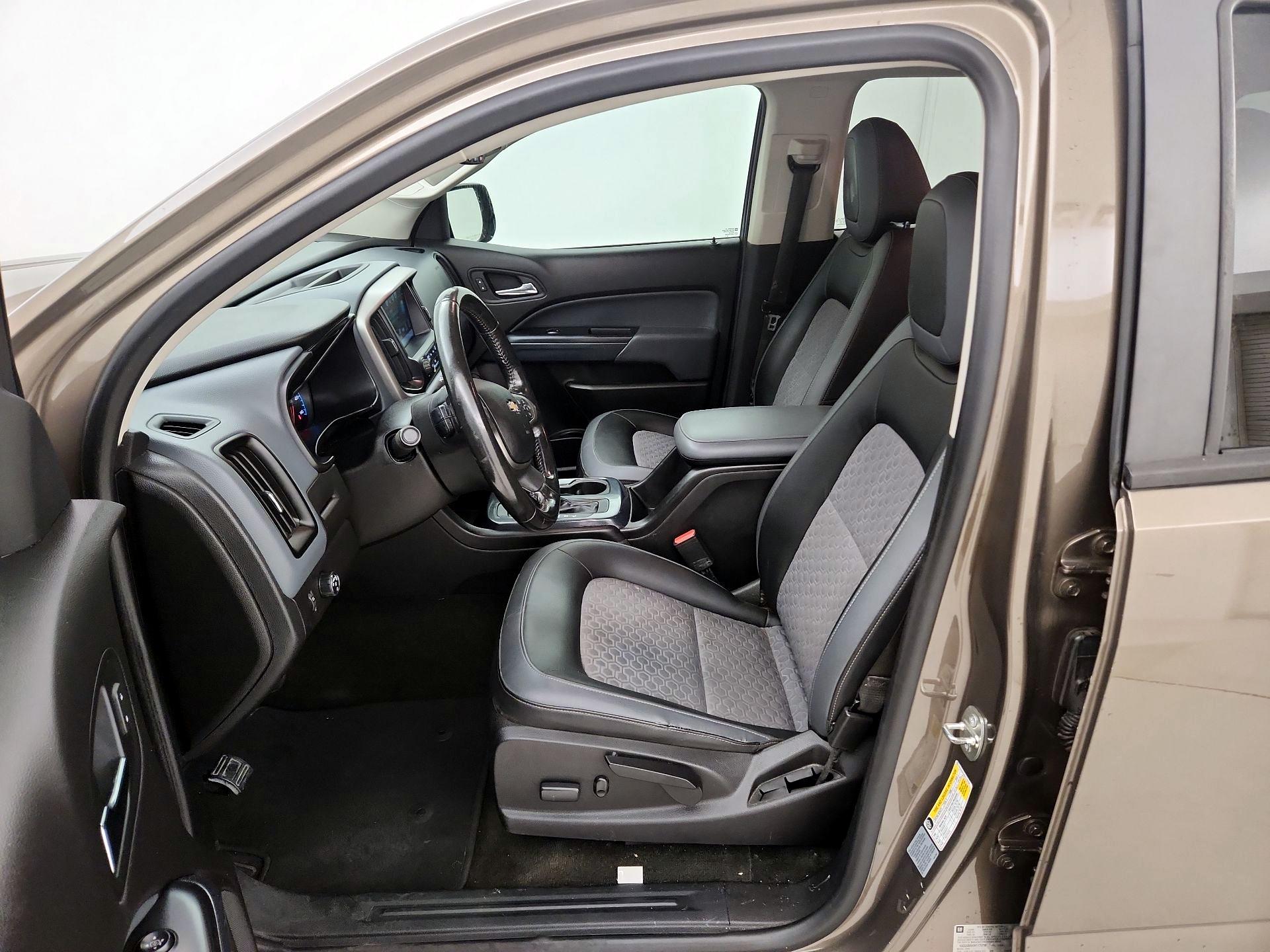 Thumbnail: 2017 Chevrolet Colorado - 11