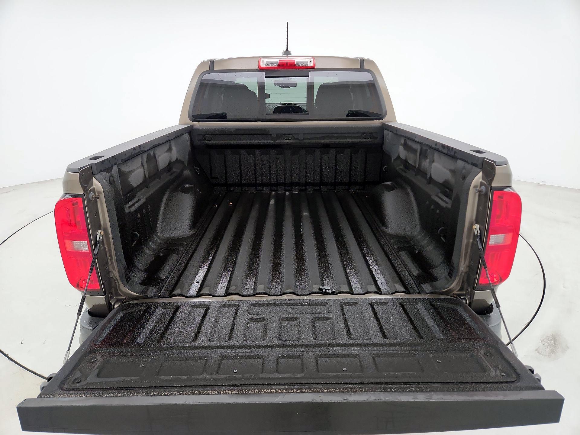 Thumbnail: 2017 Chevrolet Colorado - 20