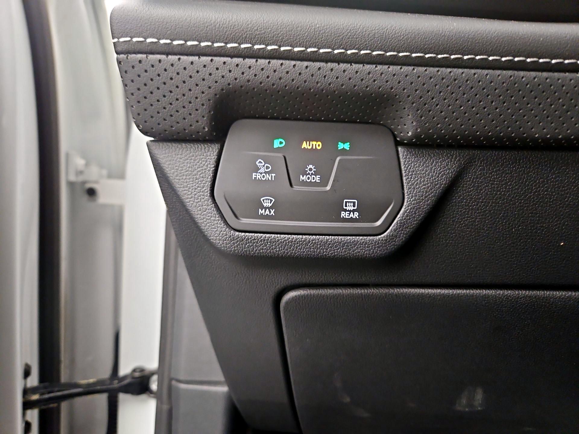 Thumbnail: 2025 Volkswagen Atlas - 13