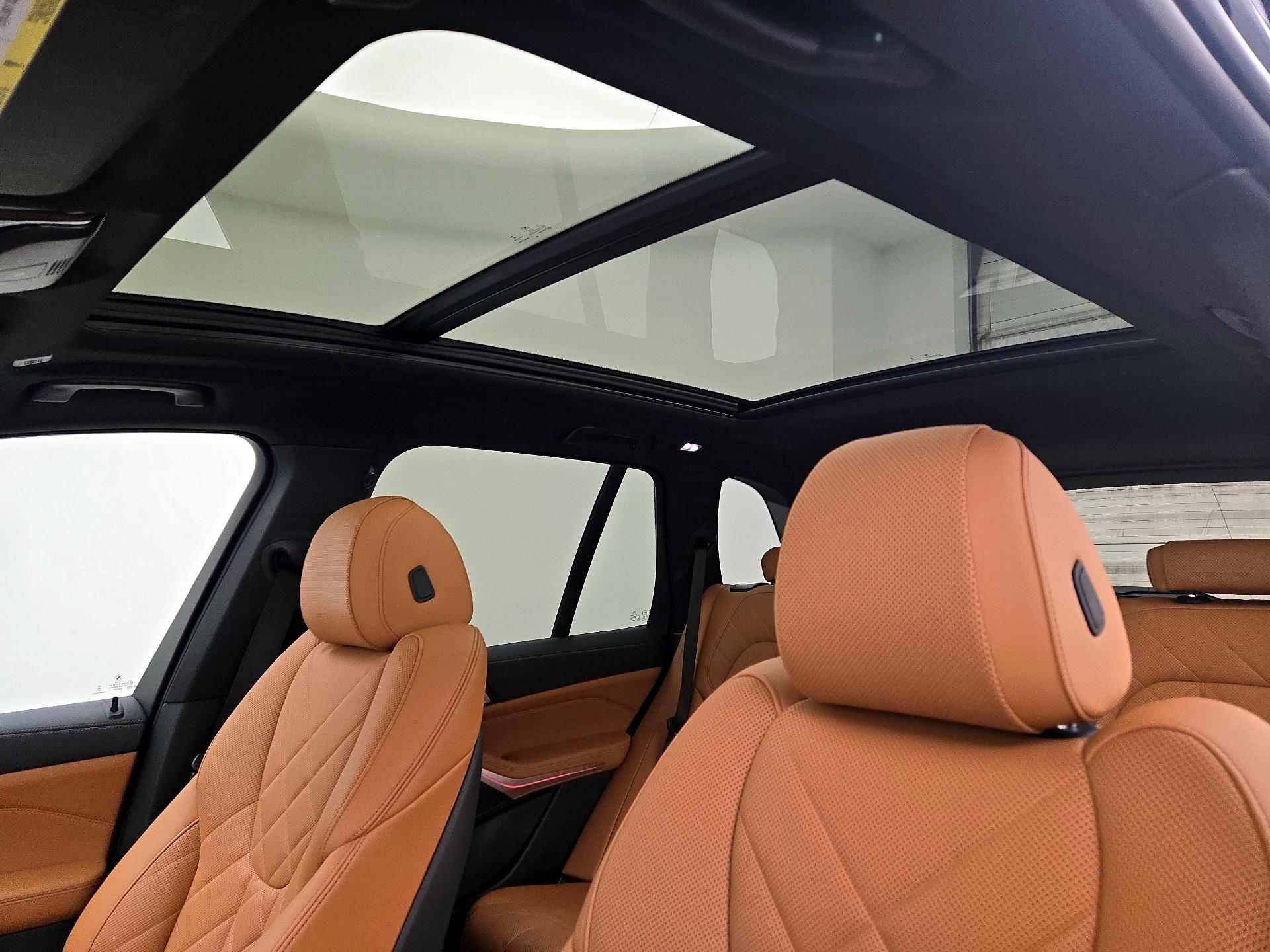 Thumbnail: 2023 BMW X5 - 20