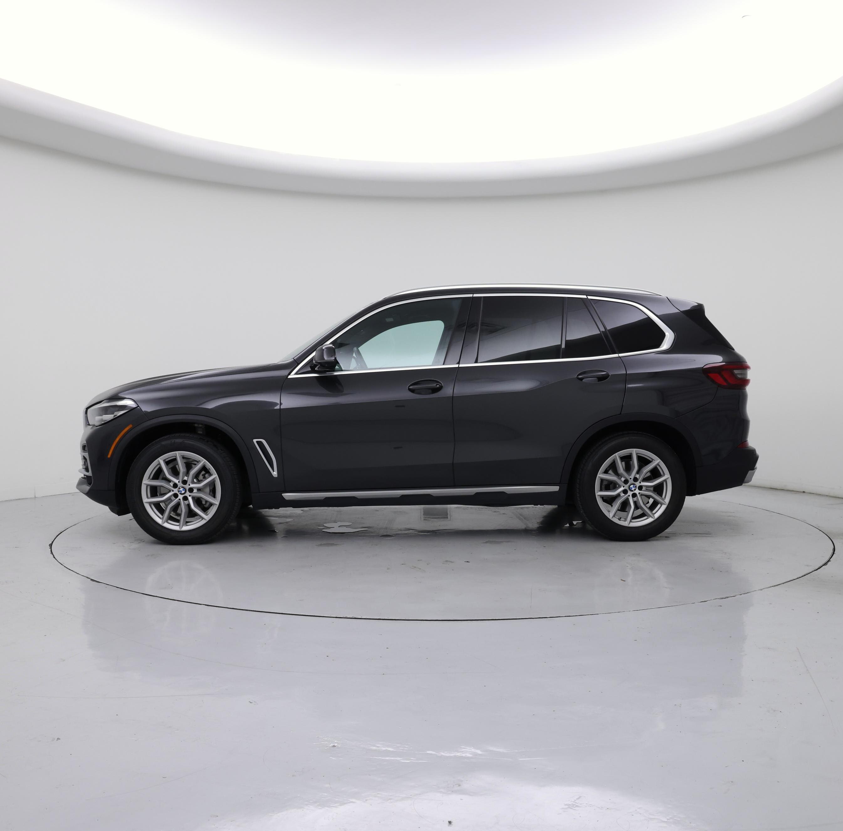 Thumbnail: 2023 BMW X5 - 3