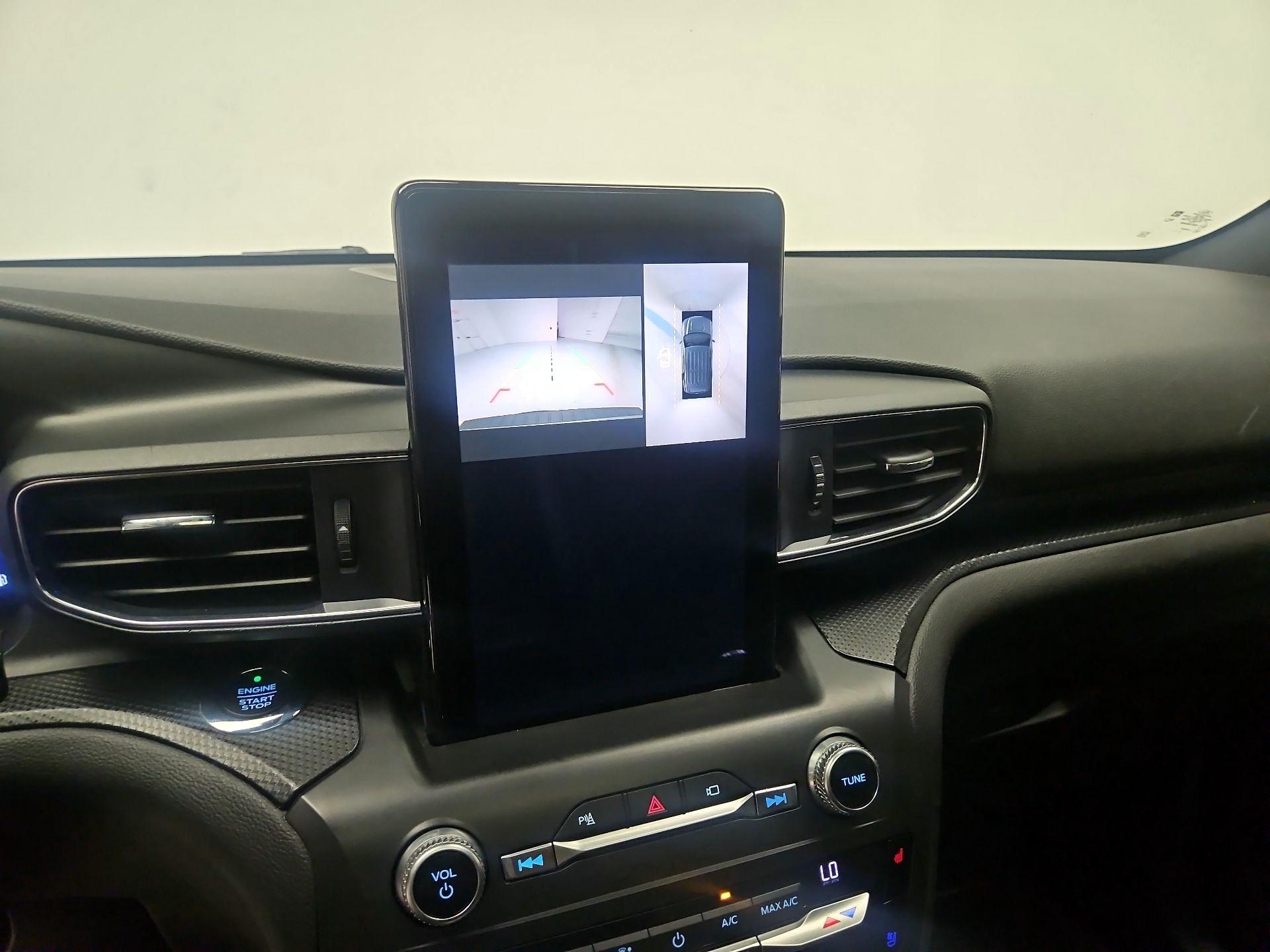 Thumbnail: 2020 Ford Explorer - 15