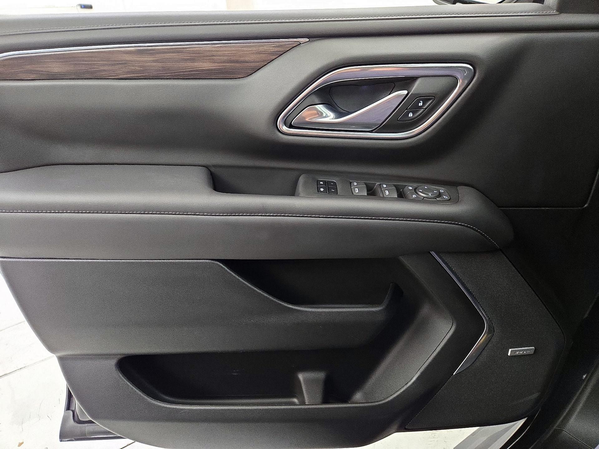 Thumbnail: 2022 Chevrolet Tahoe - 12