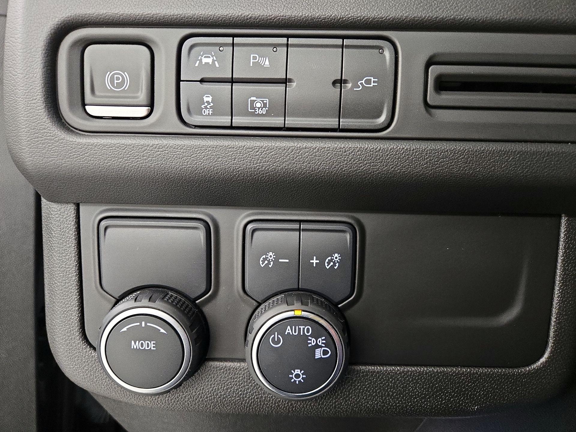 Thumbnail: 2022 Chevrolet Tahoe - 13