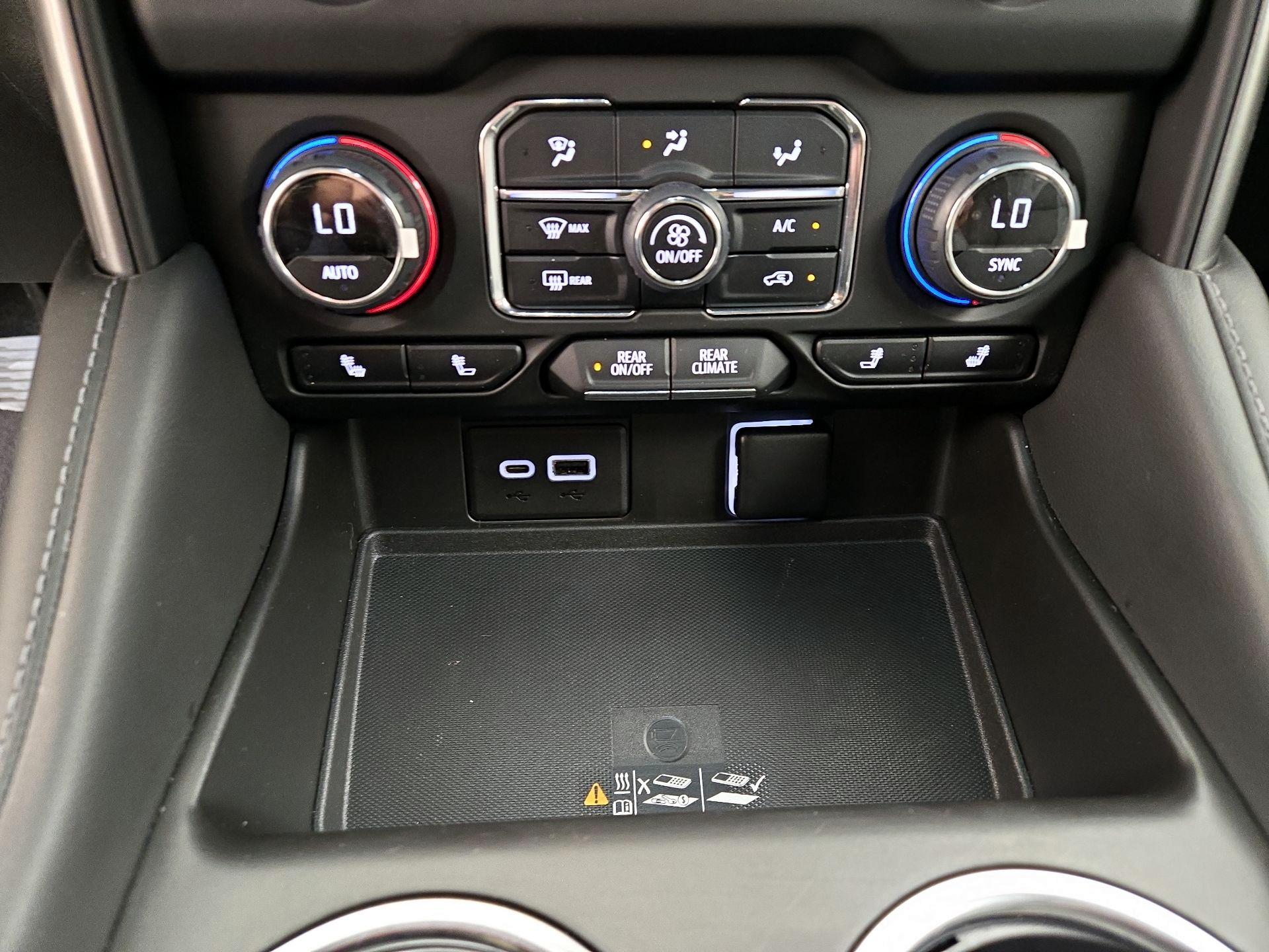 Thumbnail: 2022 Chevrolet Tahoe - 18