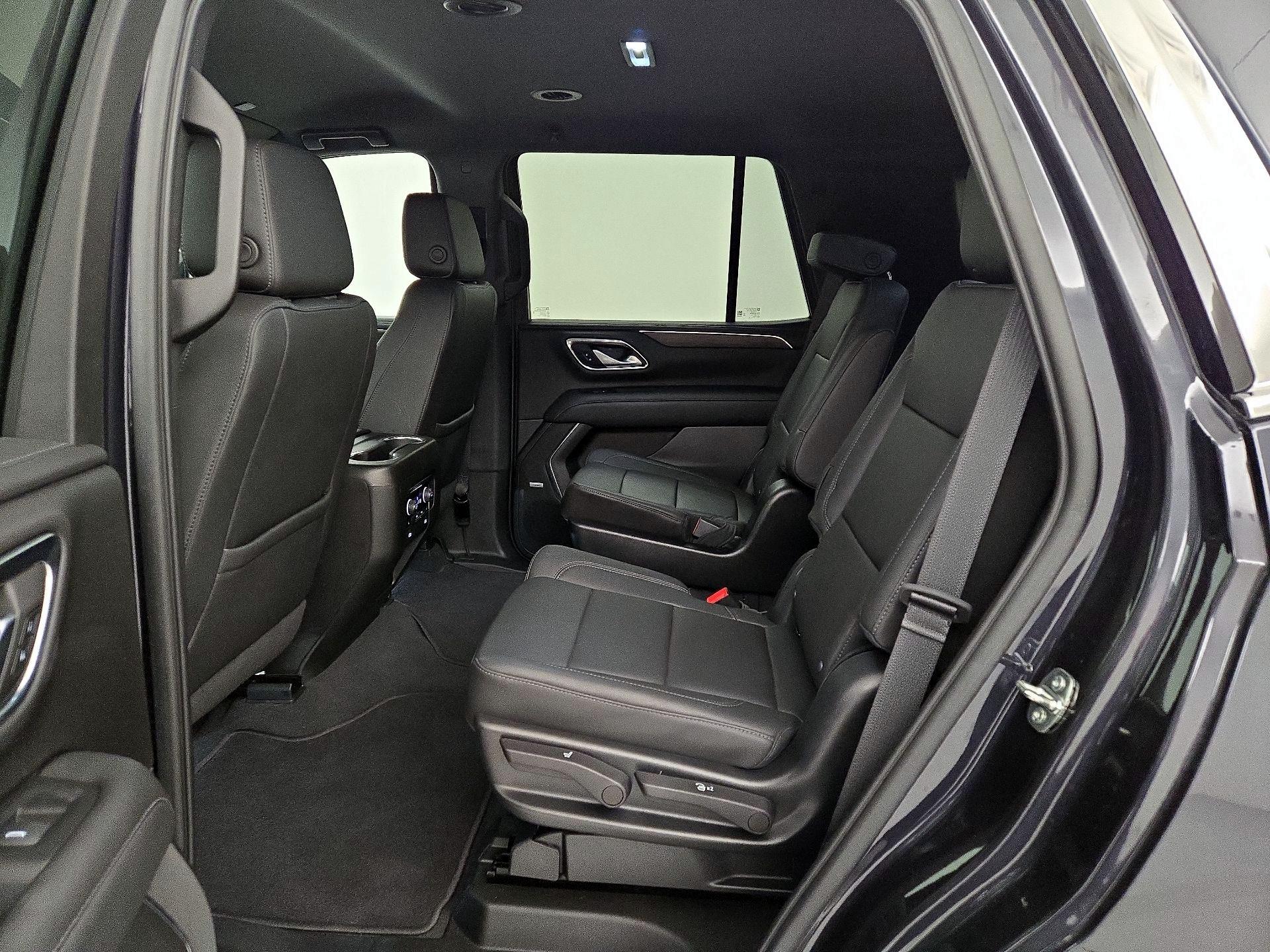 Thumbnail: 2022 Chevrolet Tahoe - 19