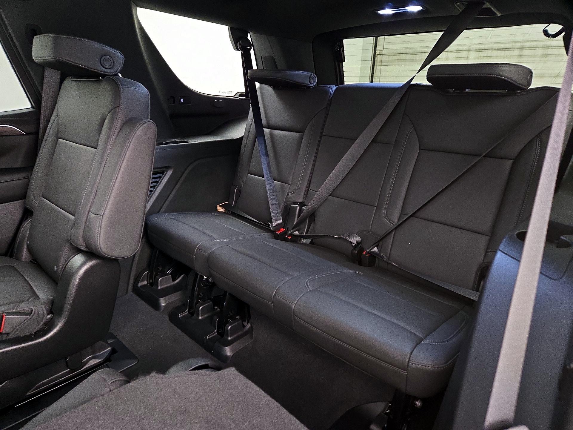 Thumbnail: 2022 Chevrolet Tahoe - 20