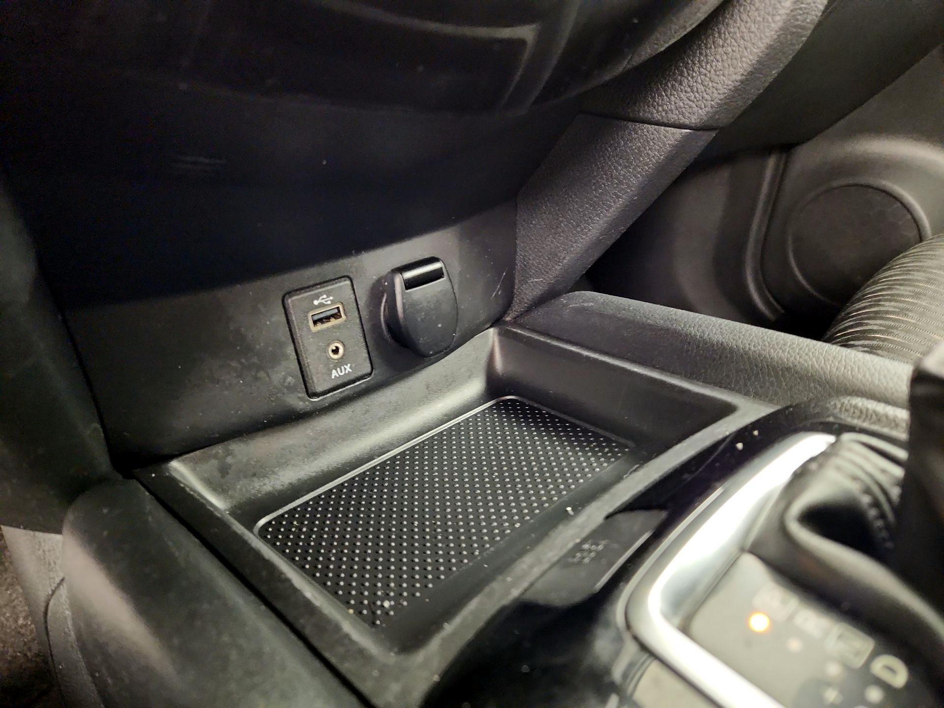 Thumbnail: 2017 Nissan Rogue - 18