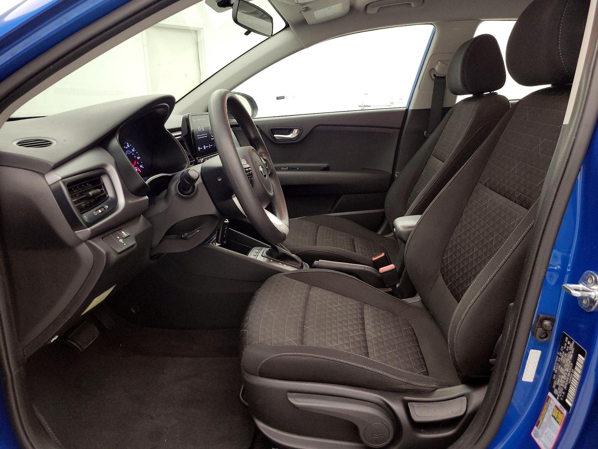 Thumbnail: 2021 Kia Rio - 11