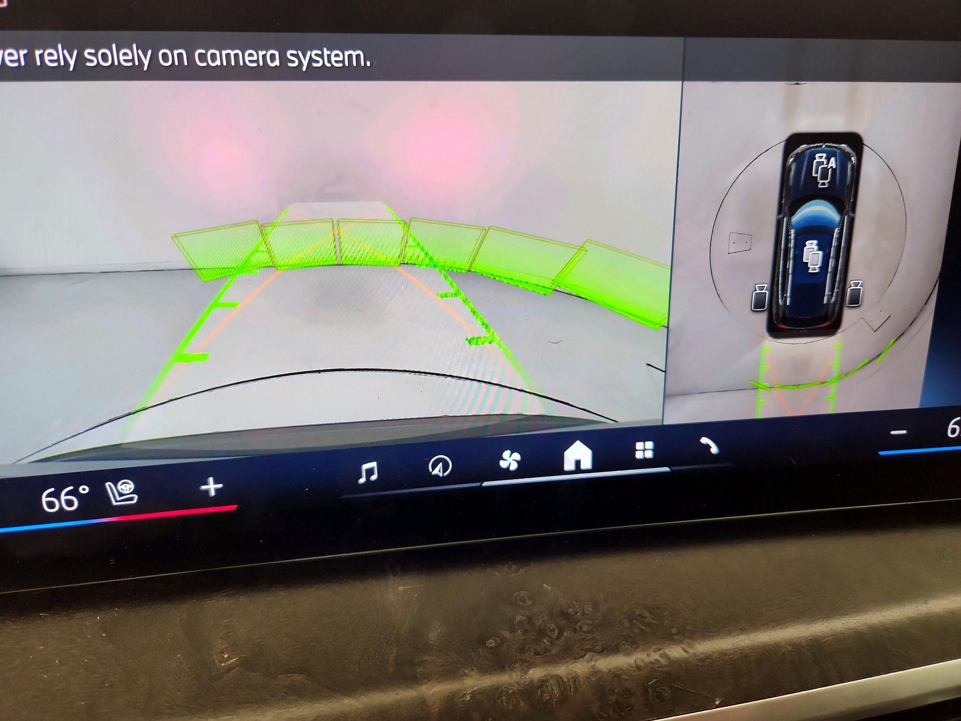 Thumbnail: 2025 BMW X5 - 15