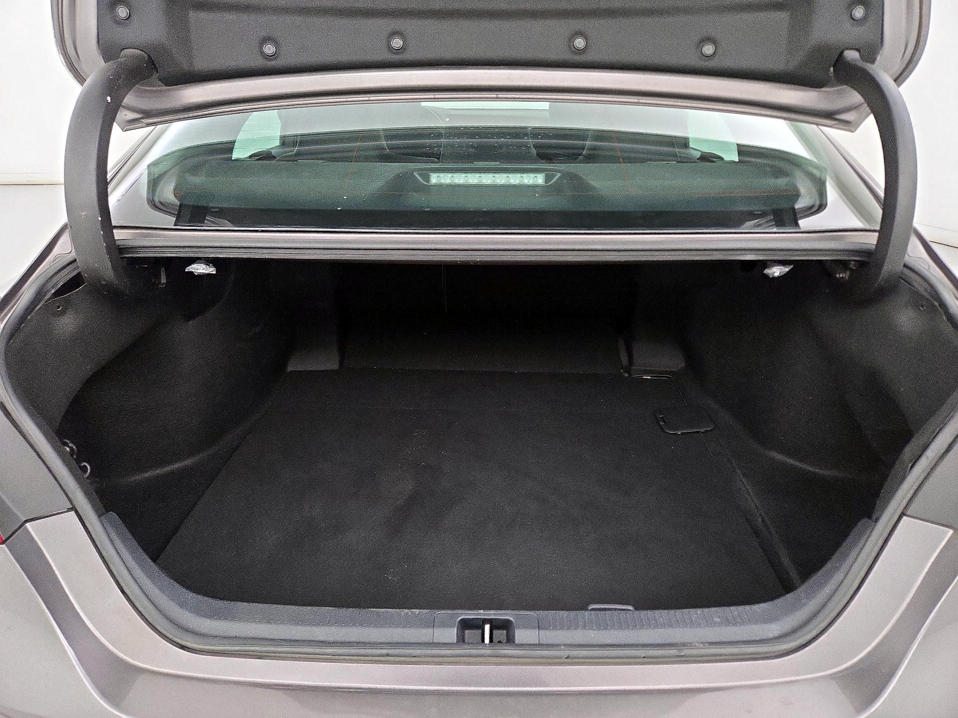 Thumbnail: 2020 Toyota Camry - 20