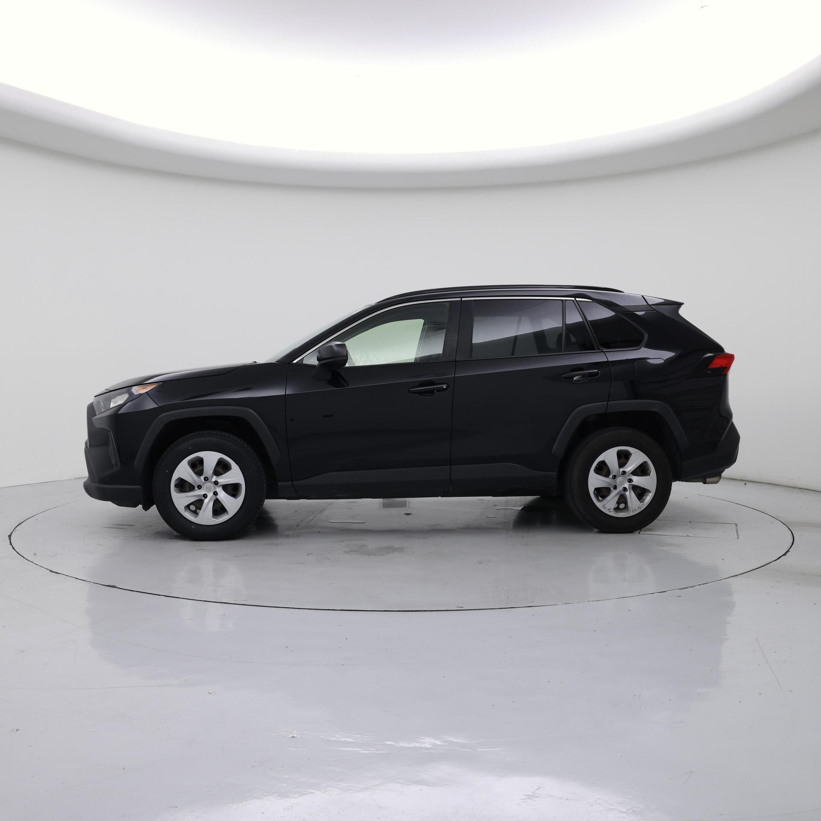 Thumbnail: 2020 Toyota RAV4 - 3