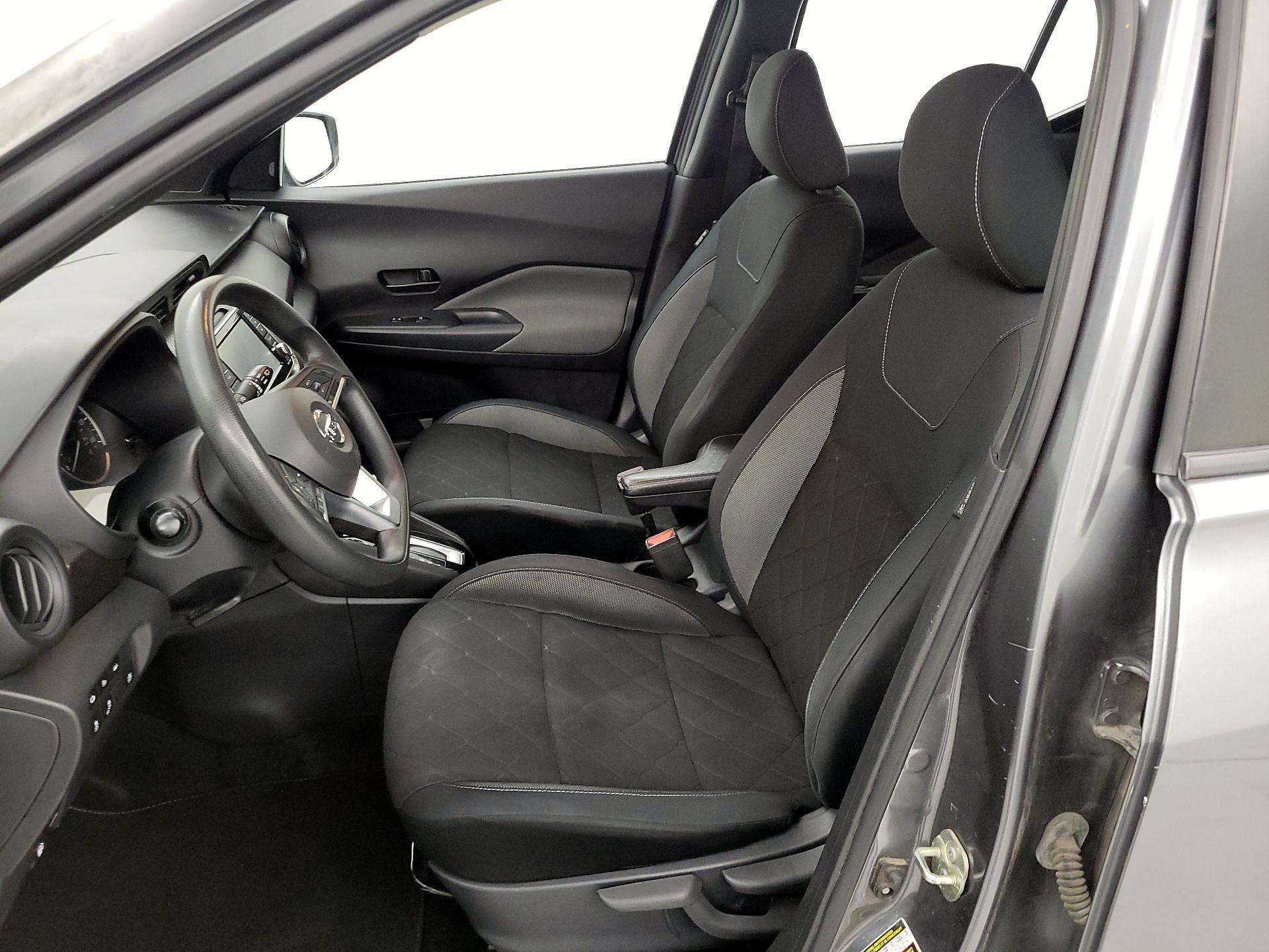 Thumbnail: 2020 Nissan Kicks - 11