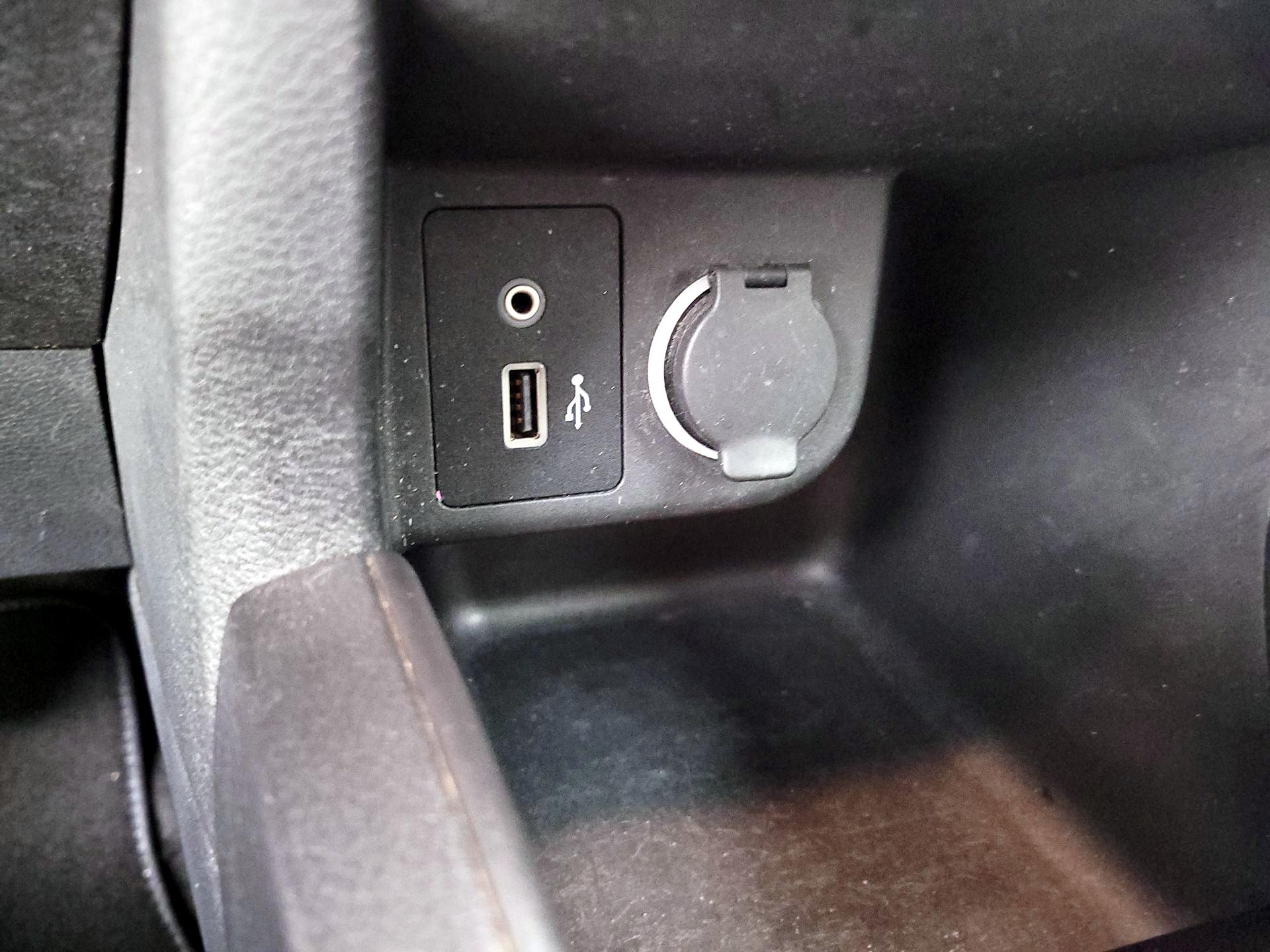 Thumbnail: 2020 Nissan Kicks - 18