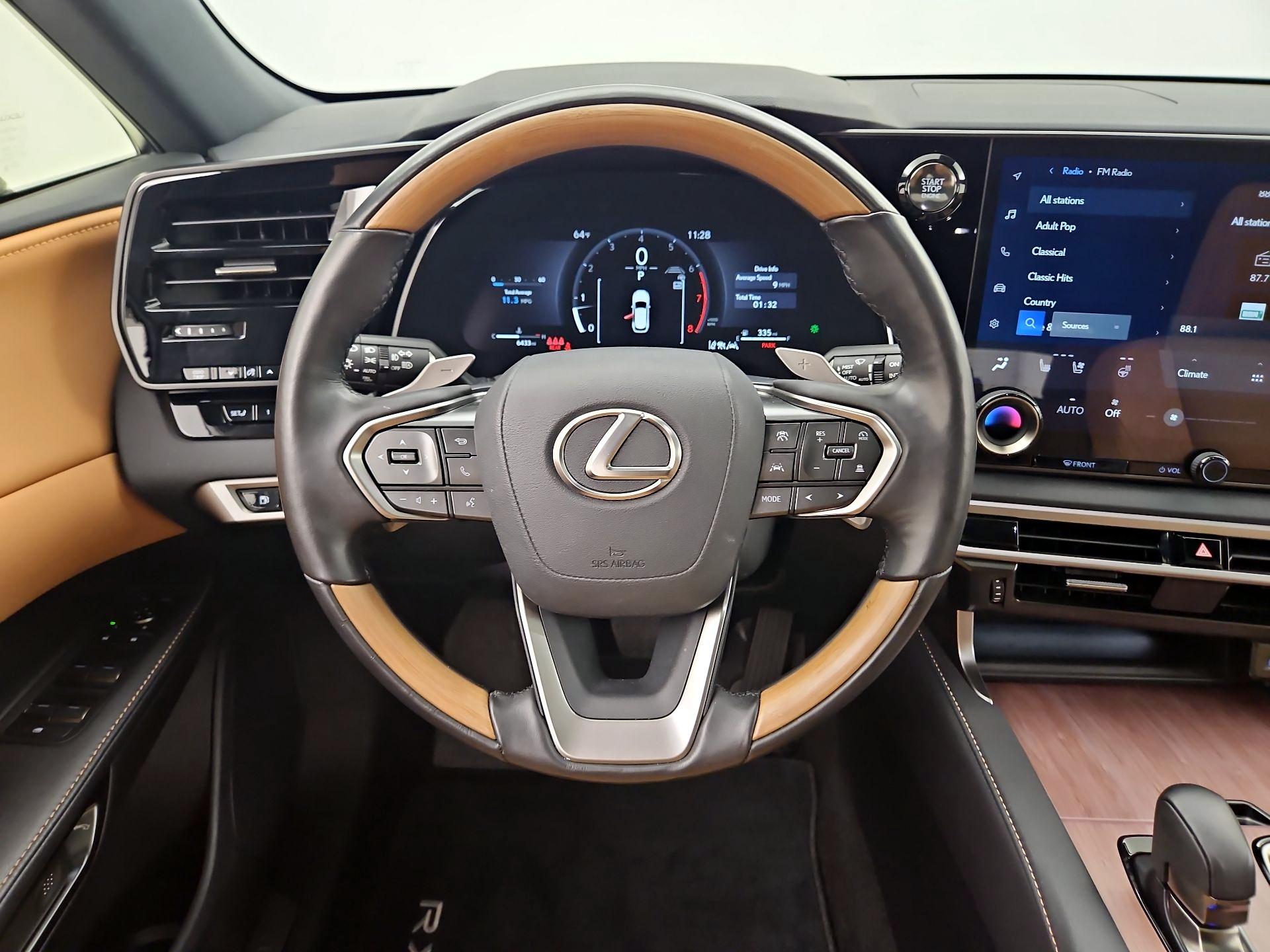 Thumbnail: 2025 Lexus RX - 10