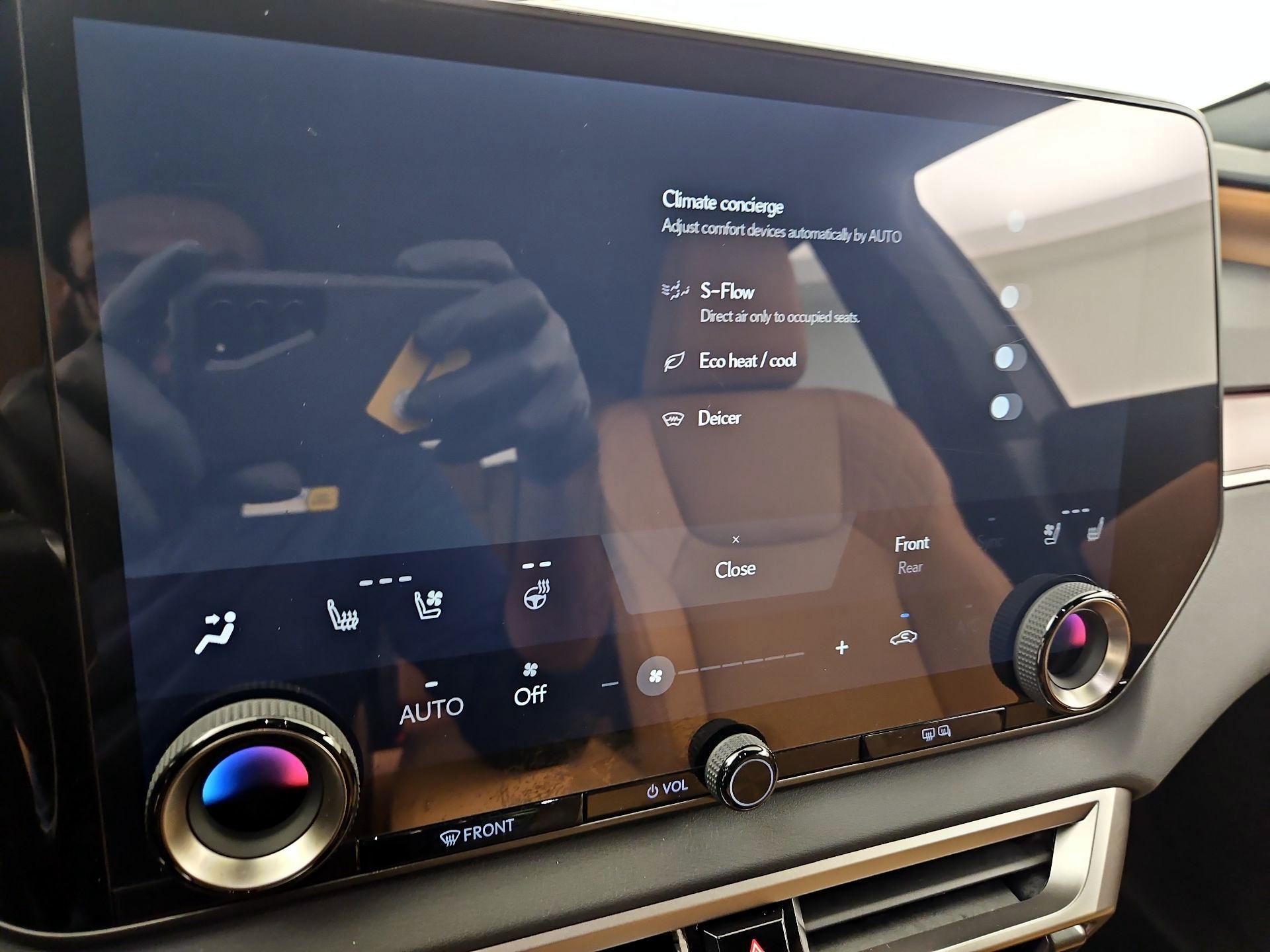 Thumbnail: 2025 Lexus RX - 16