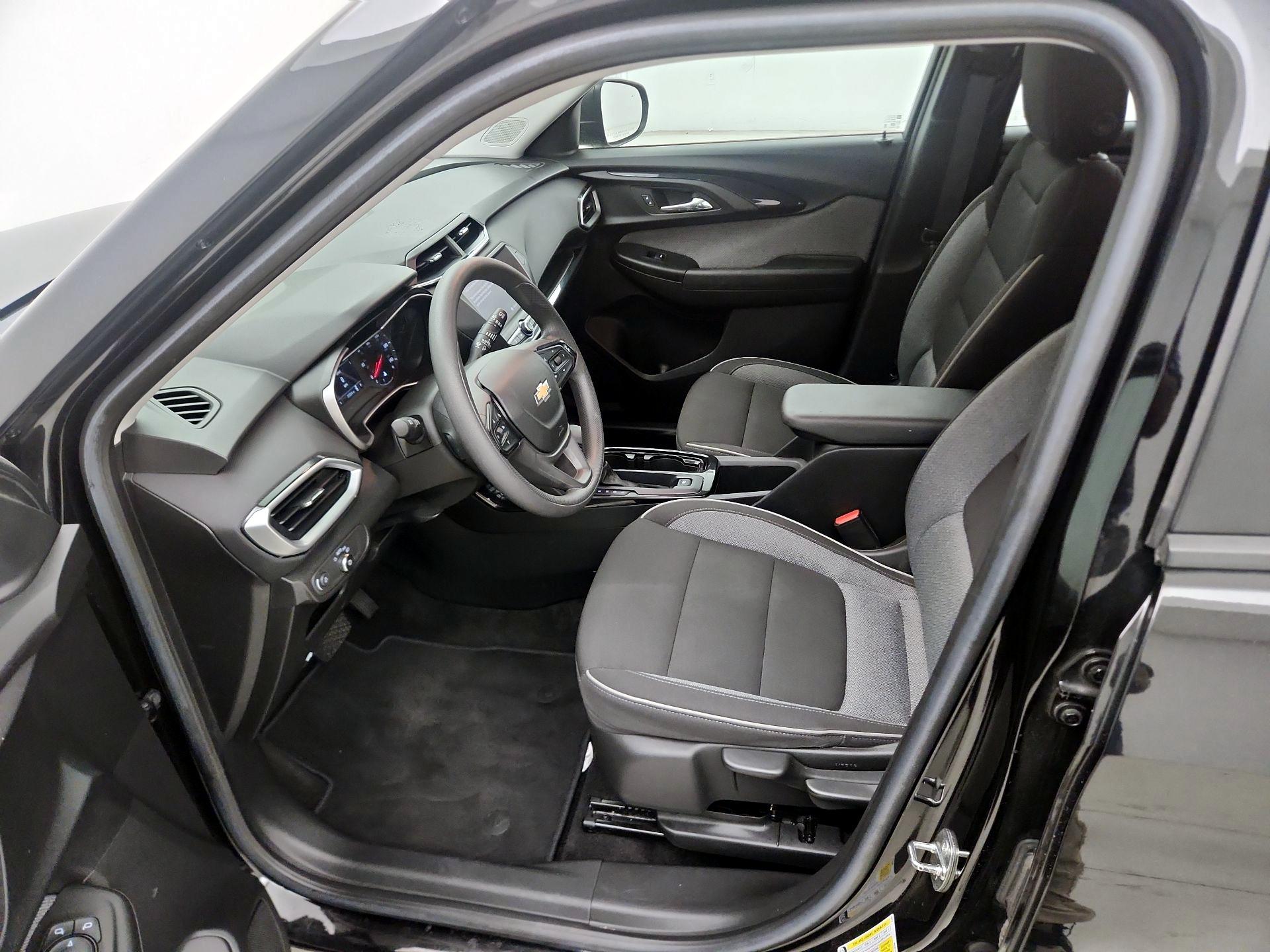 Thumbnail: 2023 Chevrolet TrailBlazer - 11