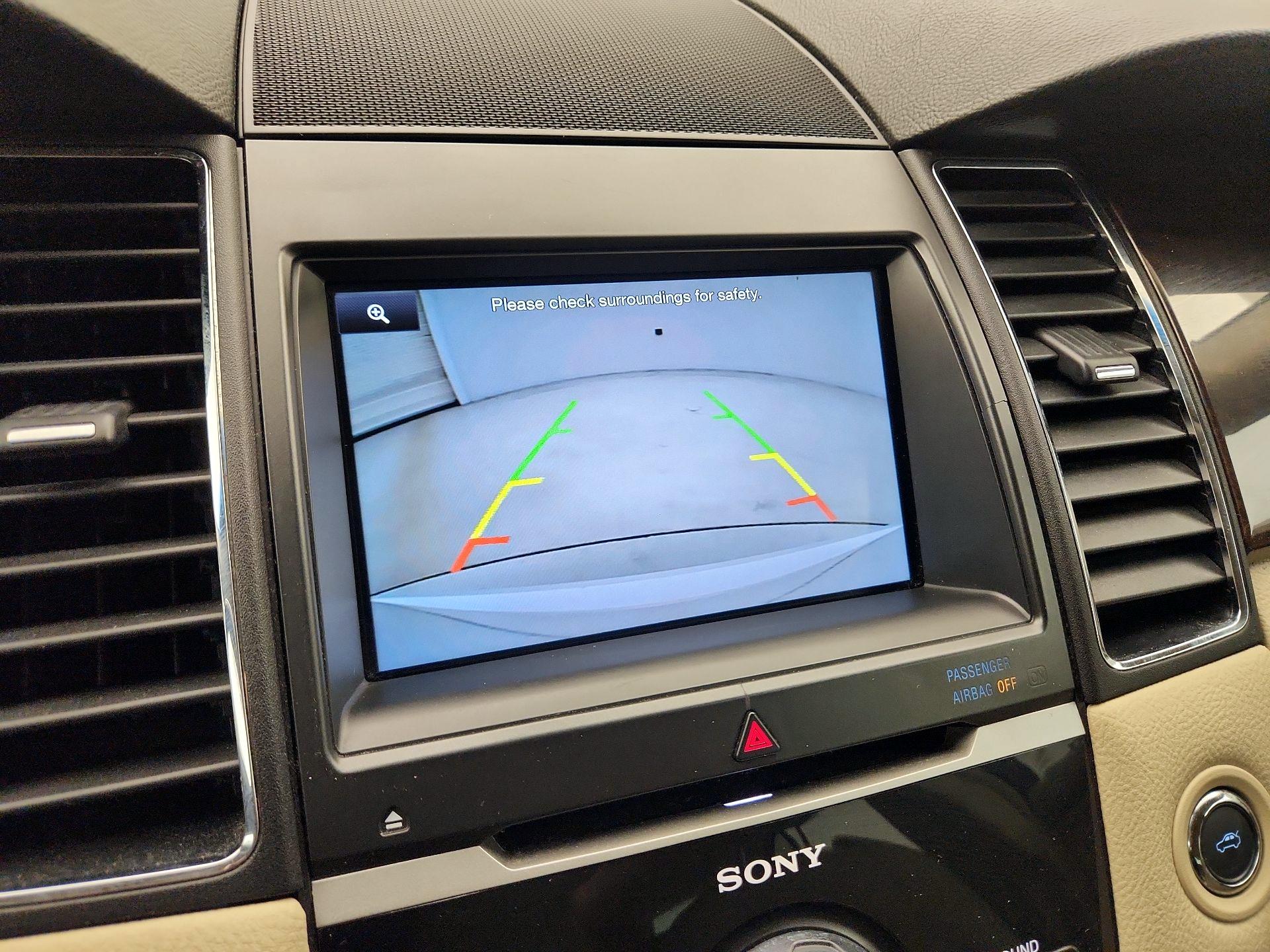 Thumbnail: 2014 Ford Taurus - 15