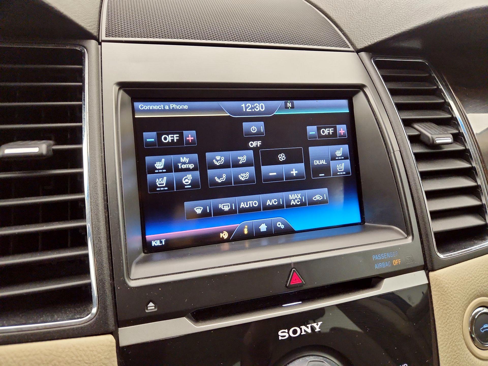 Thumbnail: 2014 Ford Taurus - 17