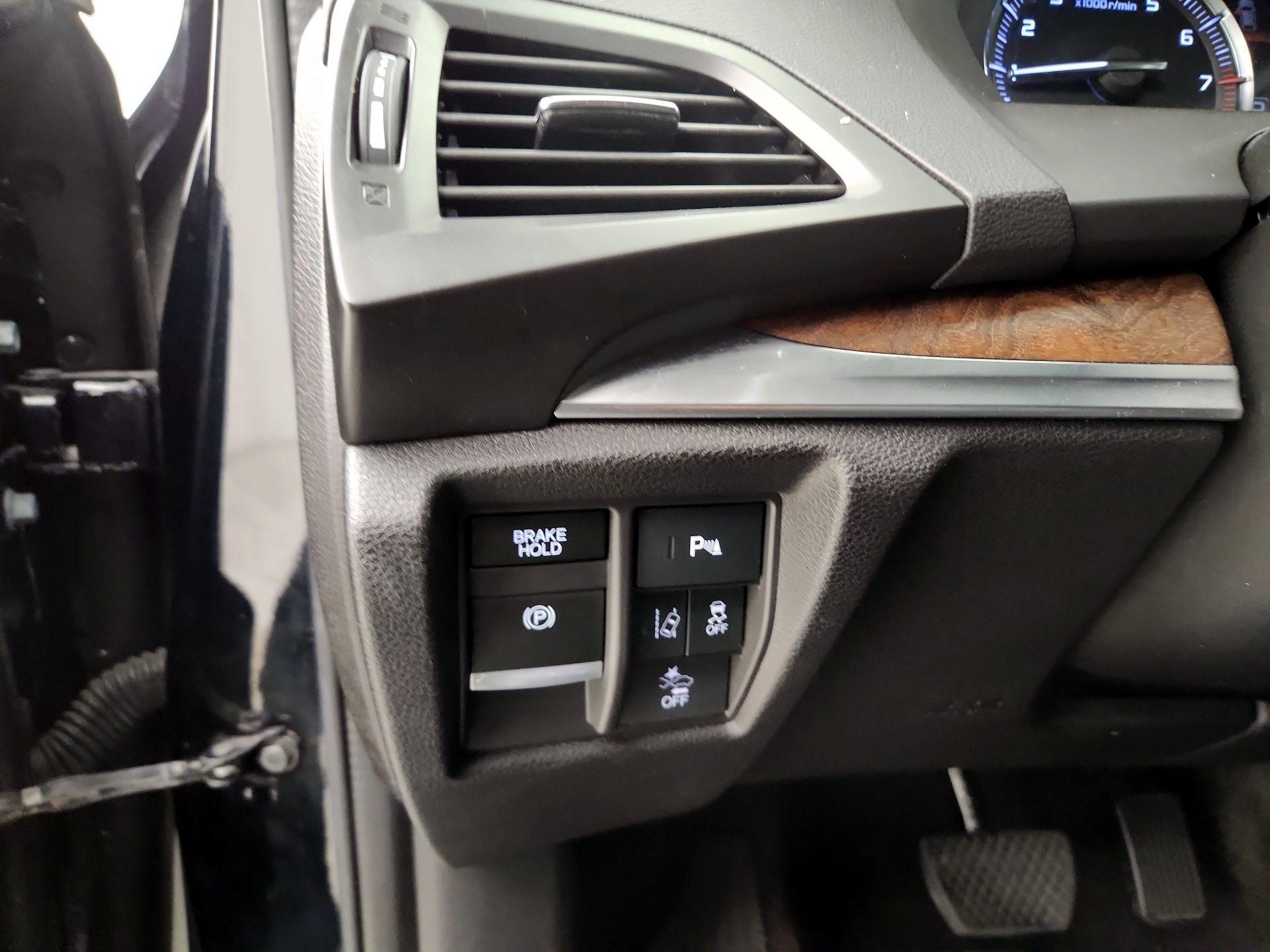 Thumbnail: 2019 Acura MDX - 11