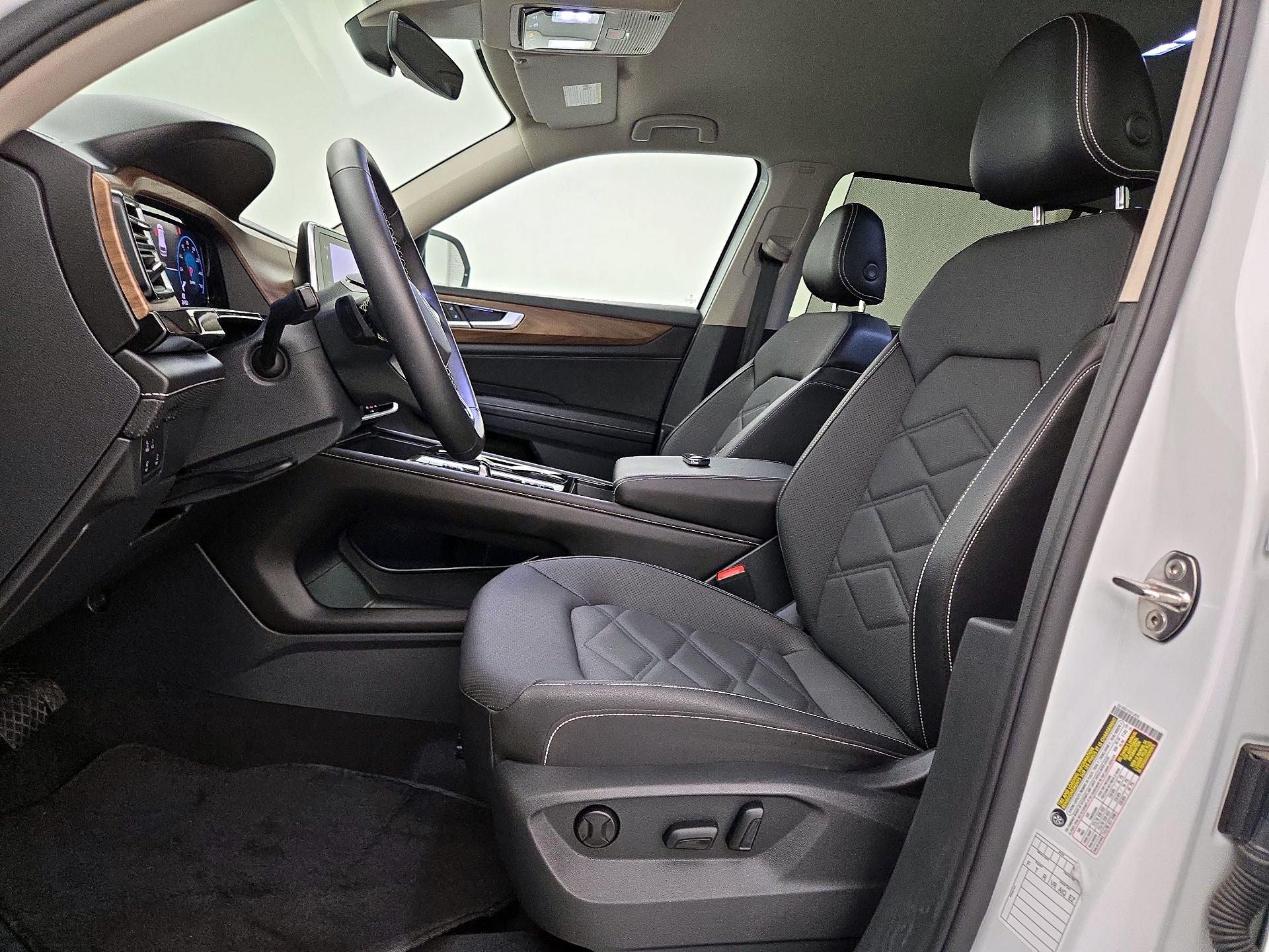 Thumbnail: 2025 Volkswagen Atlas - 11