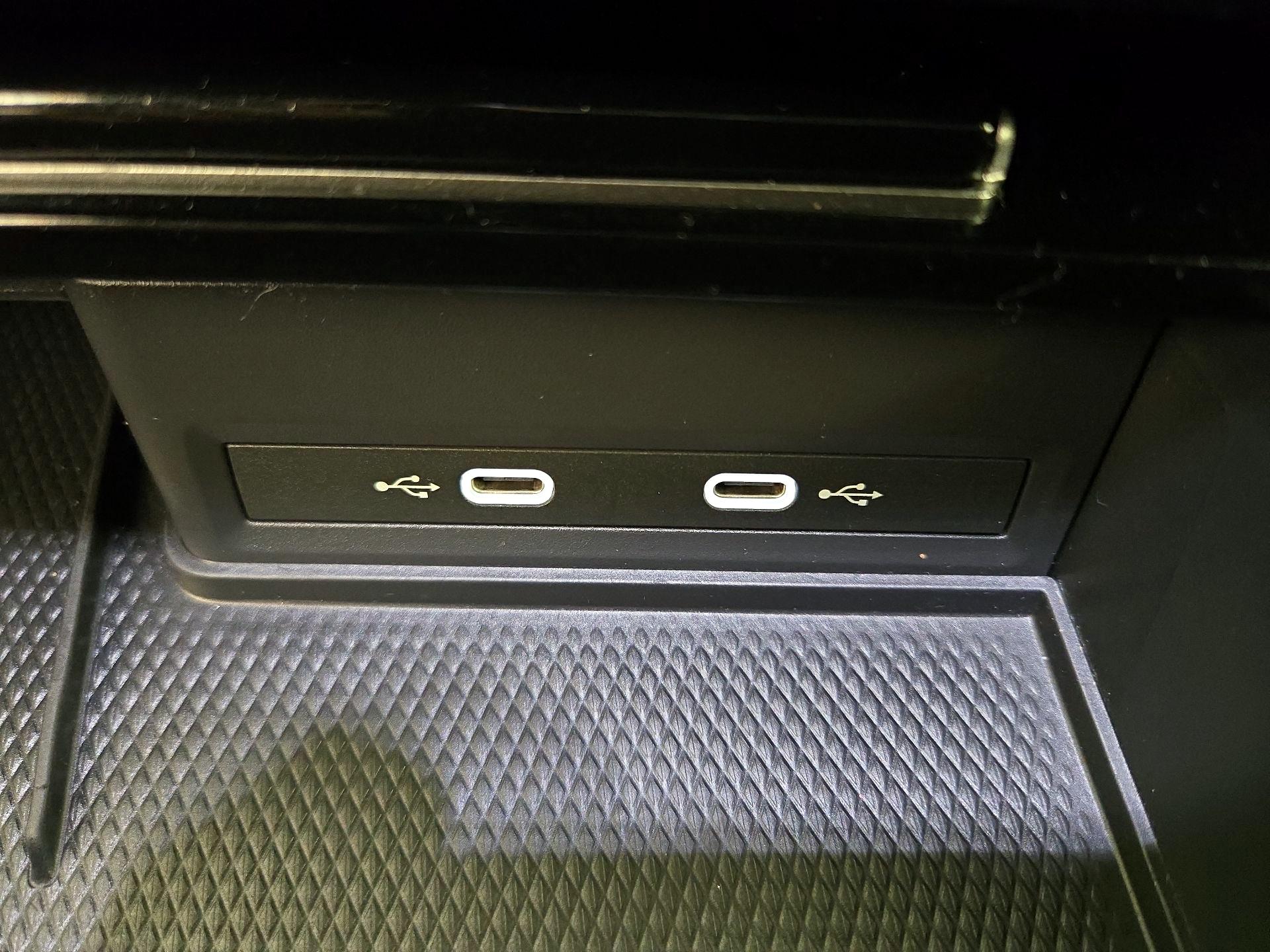 Thumbnail: 2025 Volkswagen Atlas - 18